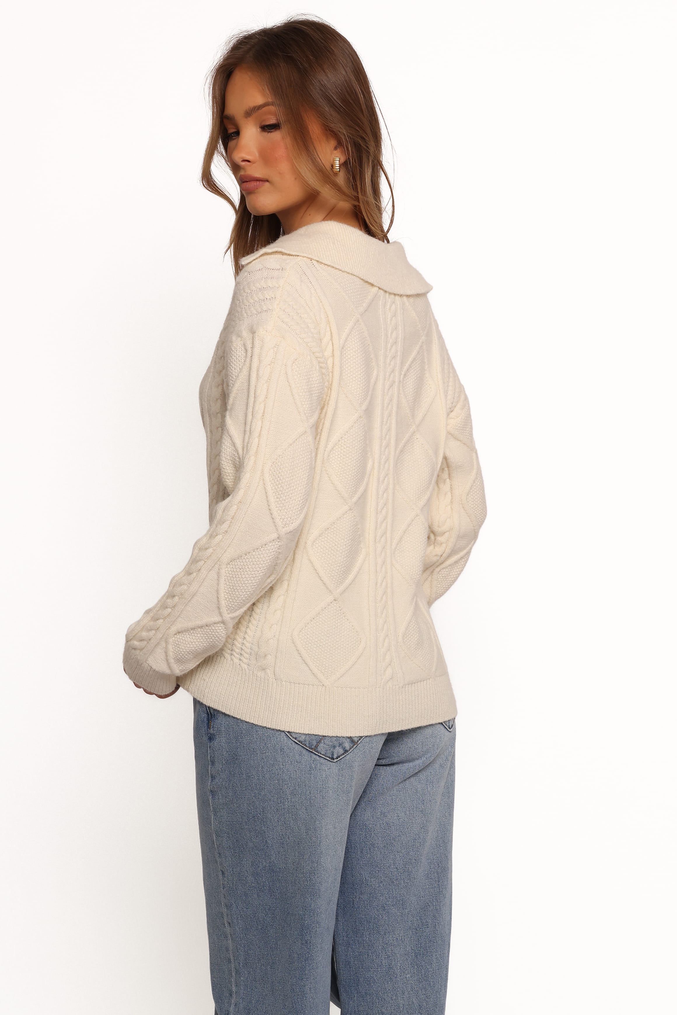 KNITWEAR Robbie Collar Neck Cable Knit Sweater - Cream