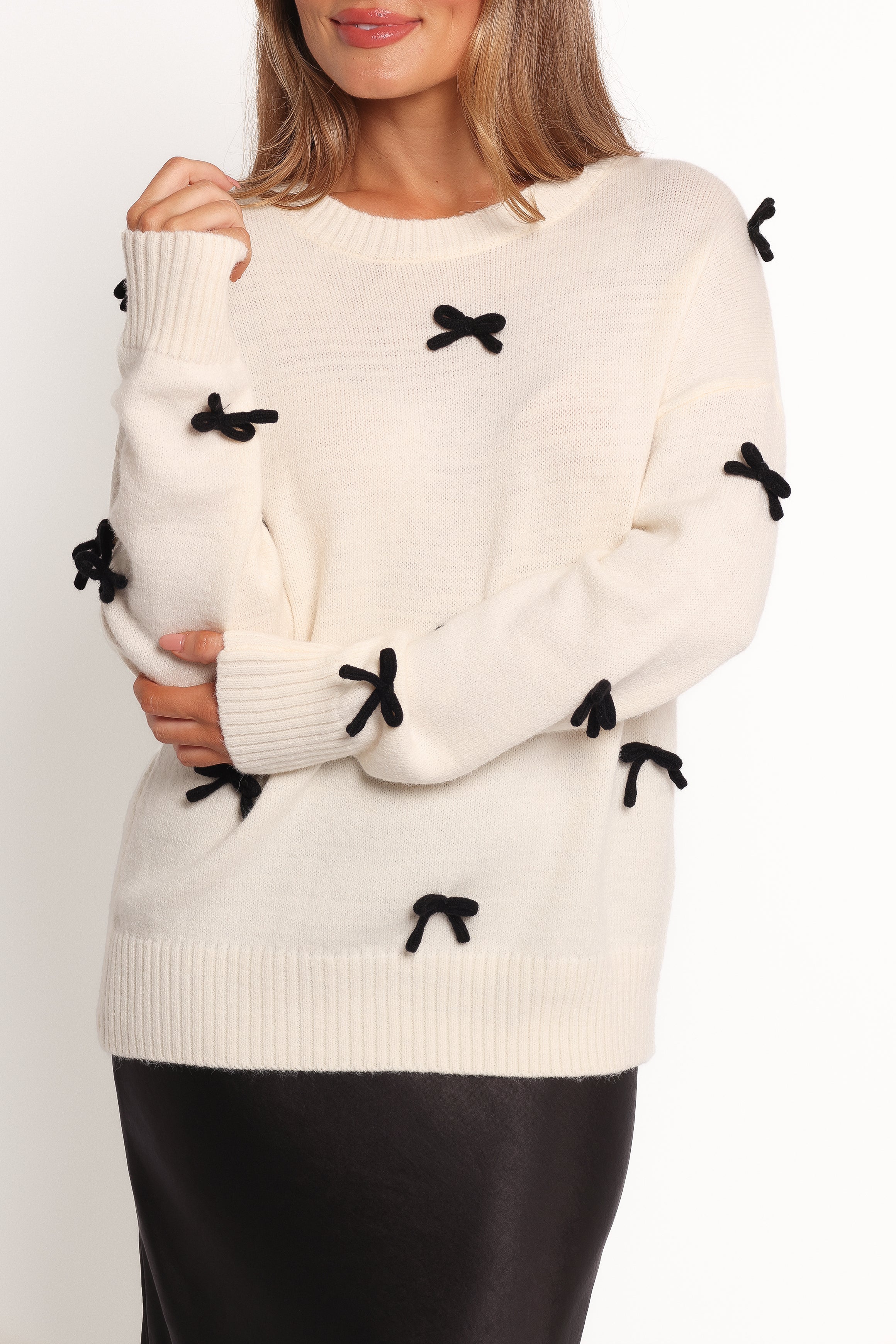 KNITWEAR Voss Bow Knit Sweater - Cream