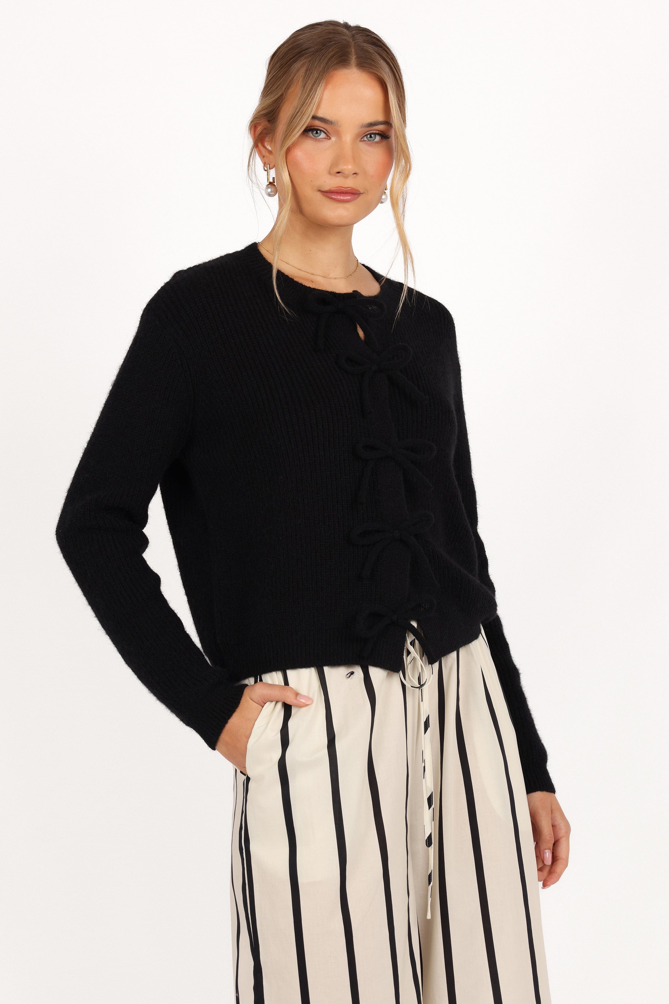 KNITWEAR Wilde Bow Front Cardigan - Black