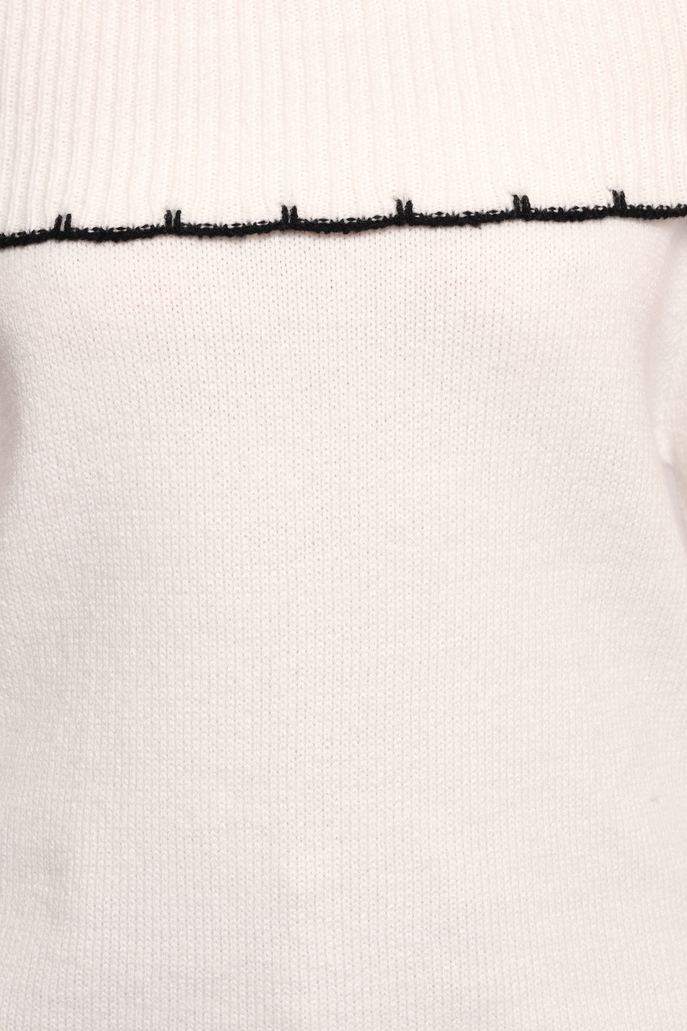KNITWEAR Yoana Off Shoulder Knit Sweater - White