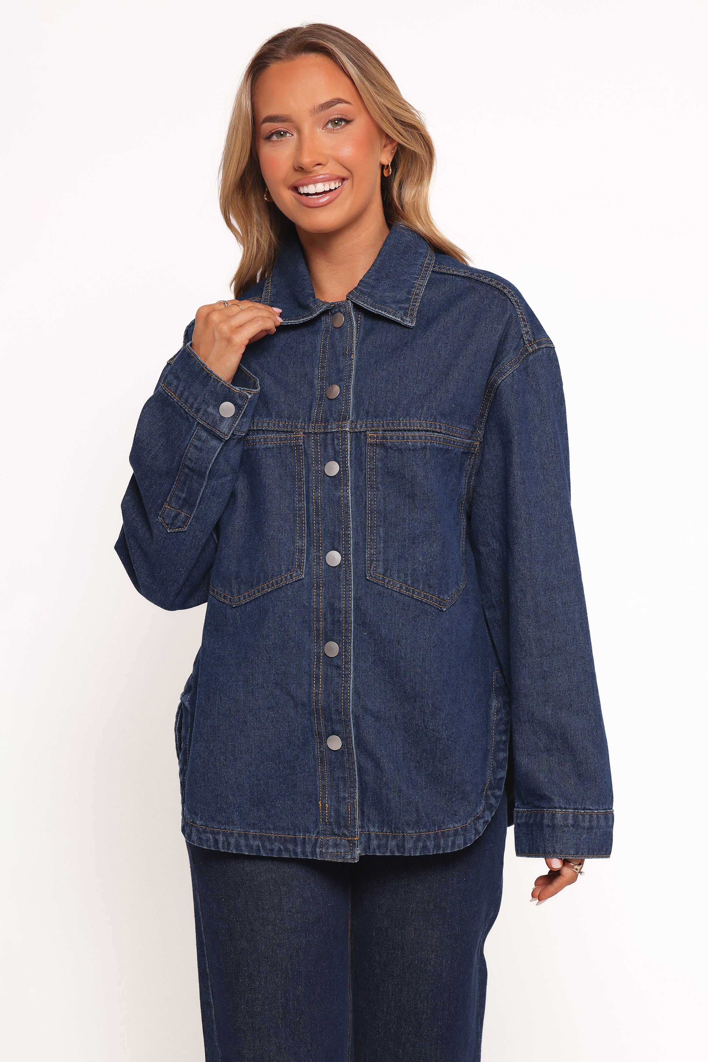 OUTERWEAR Dede Denim Shacket - Denim