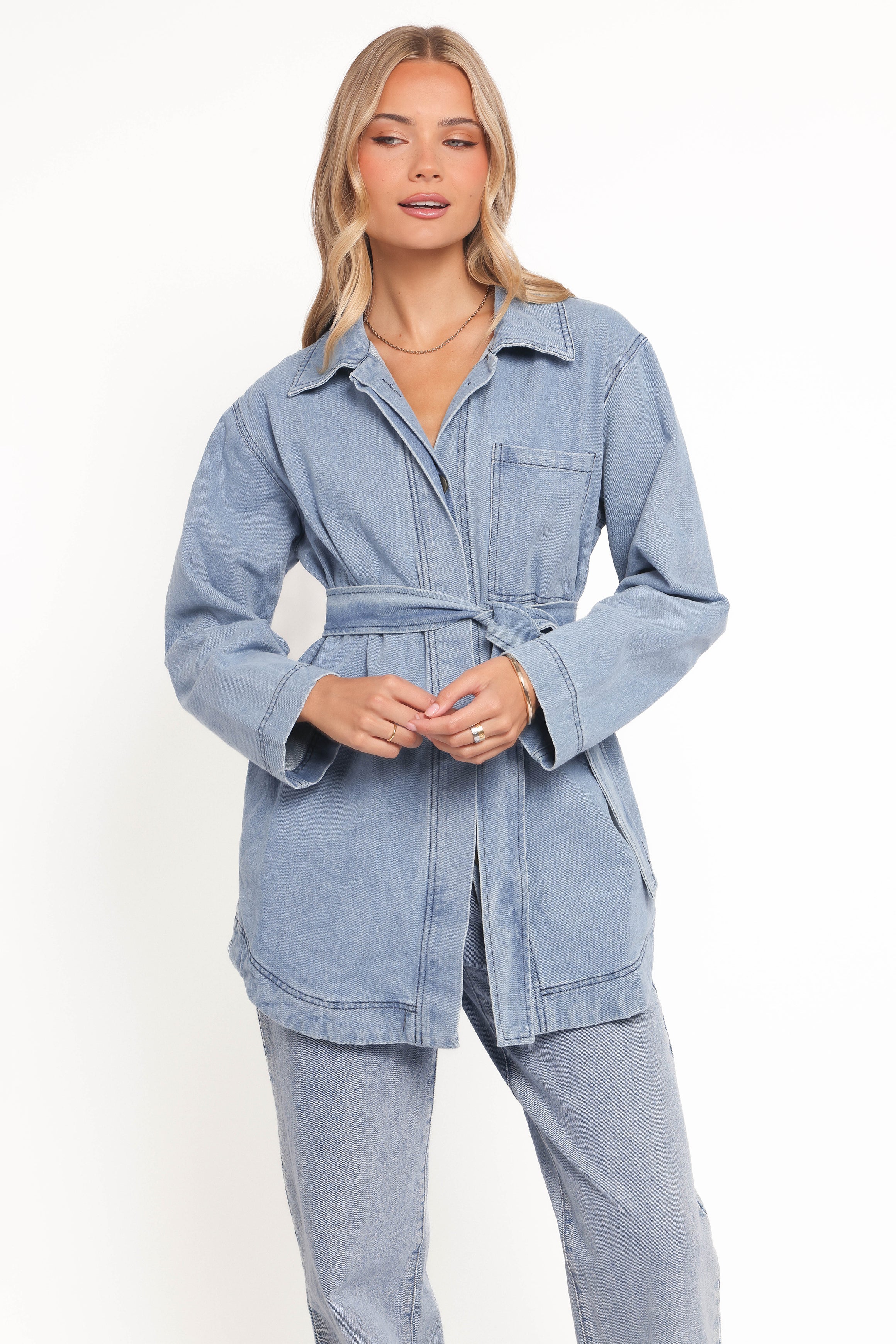 OUTERWEAR Donovan Denim Tie Jacket - Light Denim