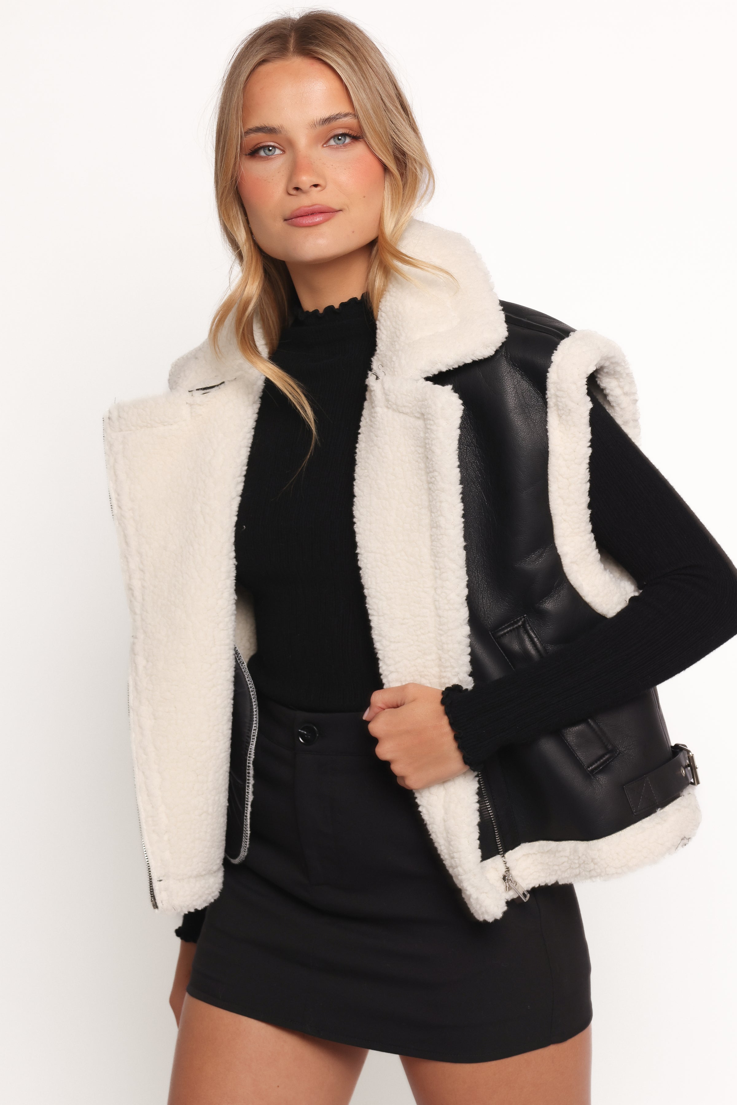 OUTERWEAR Kayden Faux Shearling Lined Vest - Black