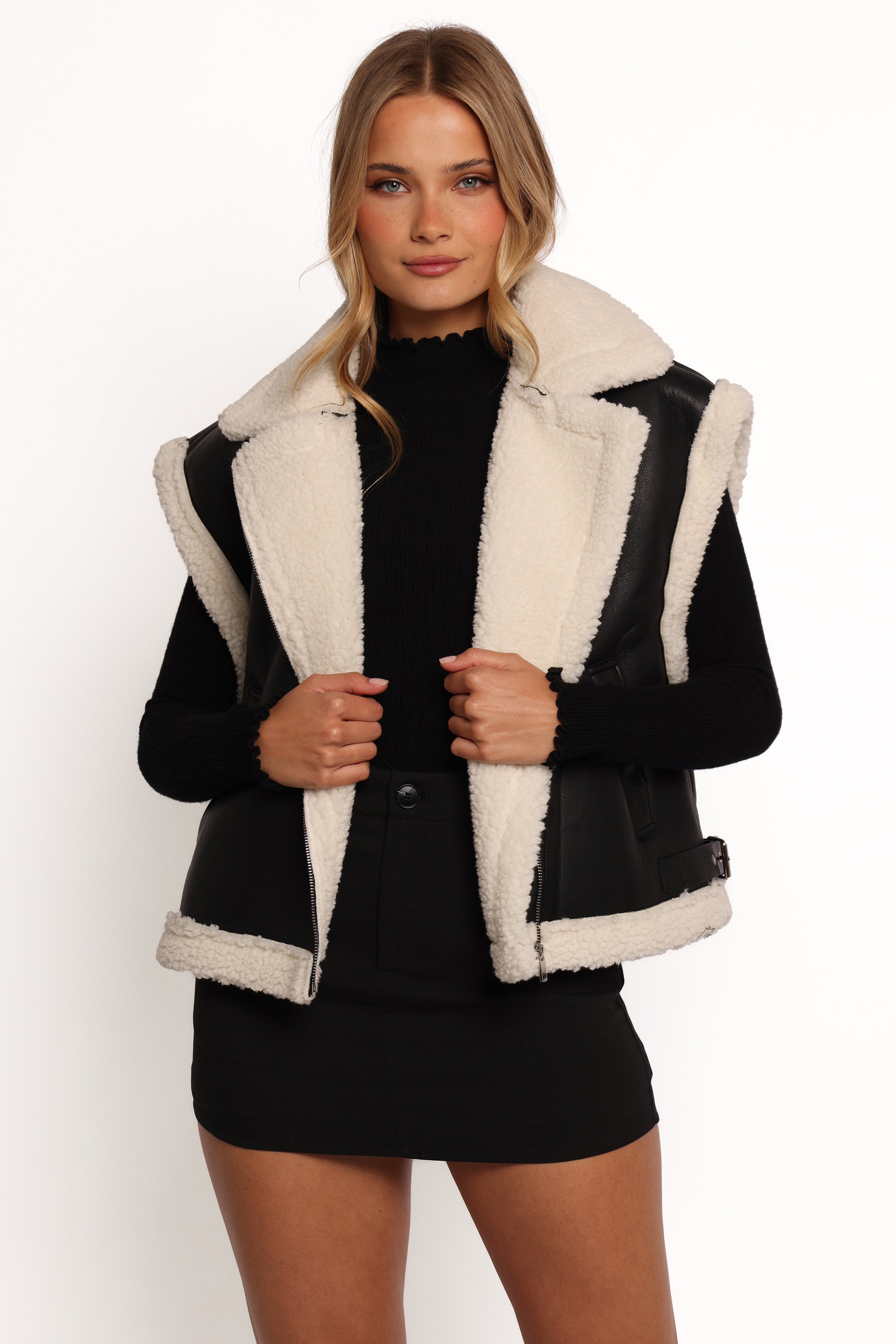 OUTERWEAR Kayden Faux Shearling Lined Vest - Black