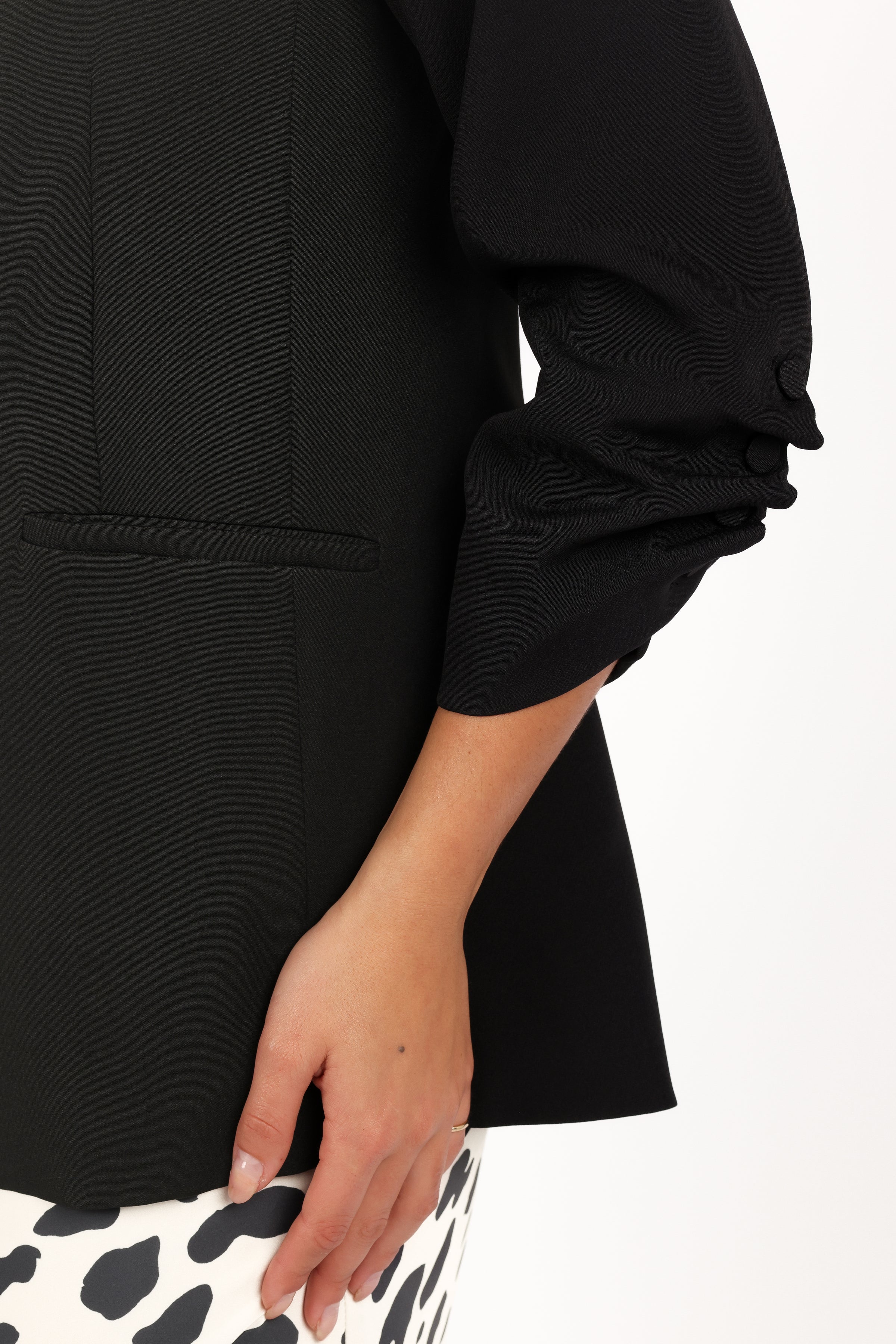 OUTERWEAR Kelby Slouch Sleeve Blazer - Black