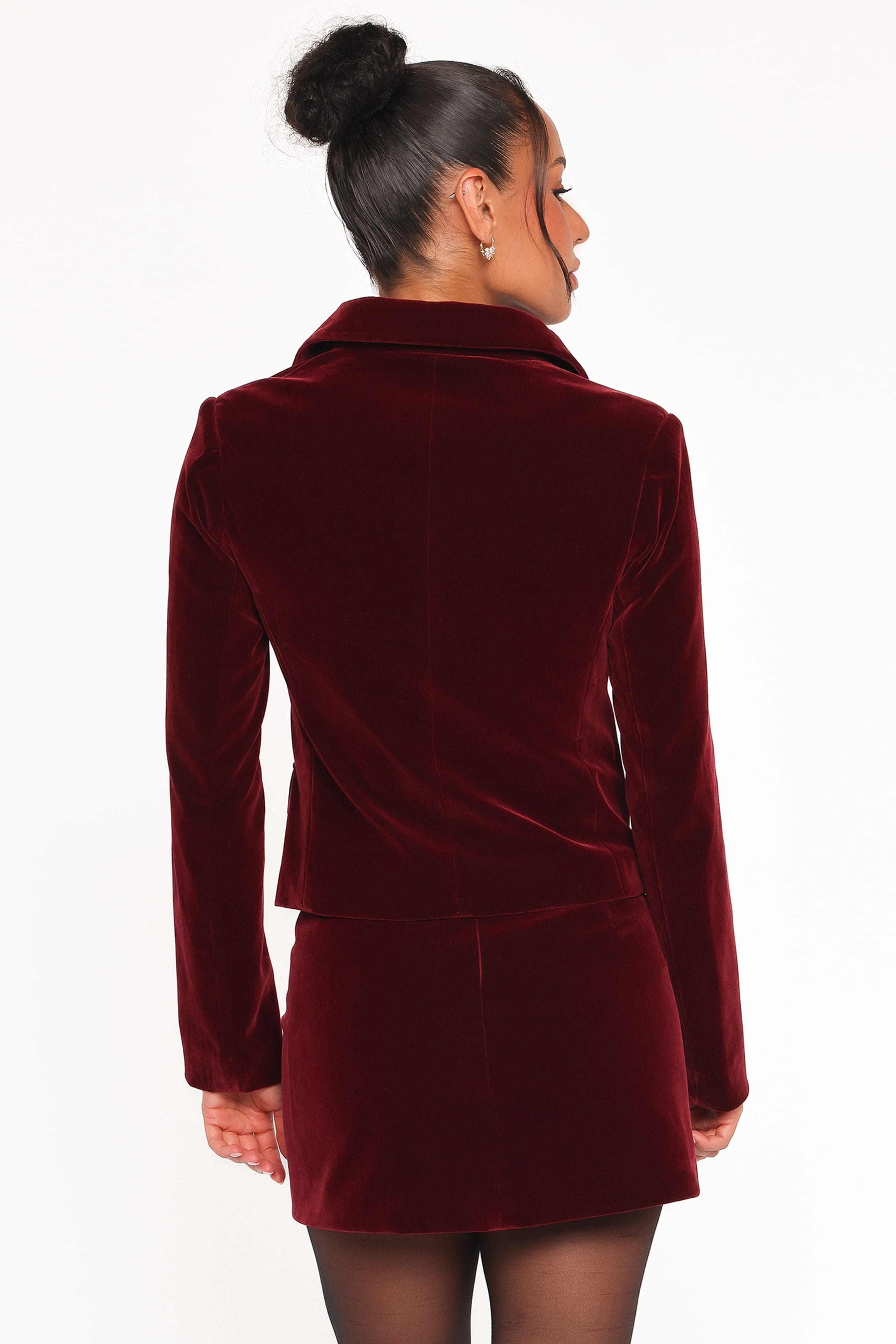 OUTERWEAR Lainey Velvet Cropped Jacket - Burgundy