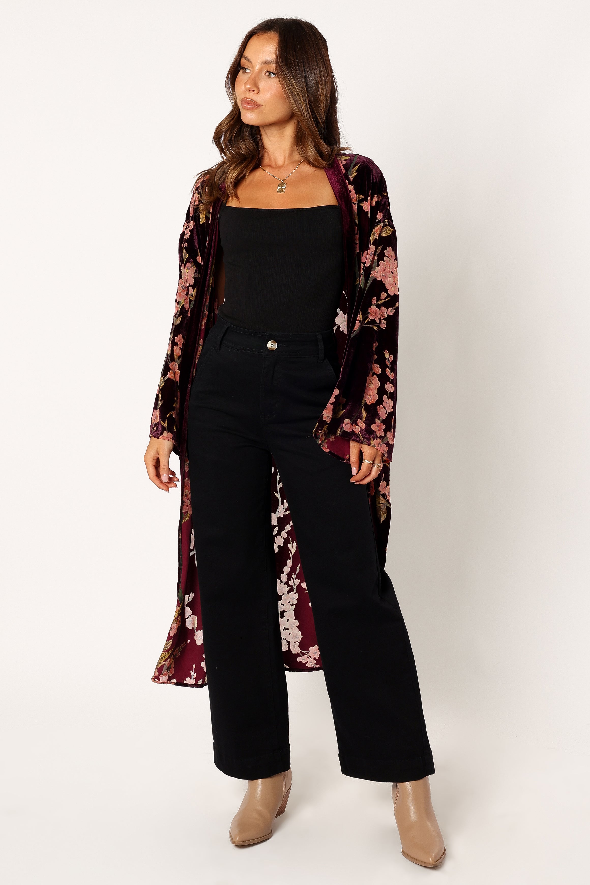 OUTERWEAR @Lennon Velvet Duster - Floral