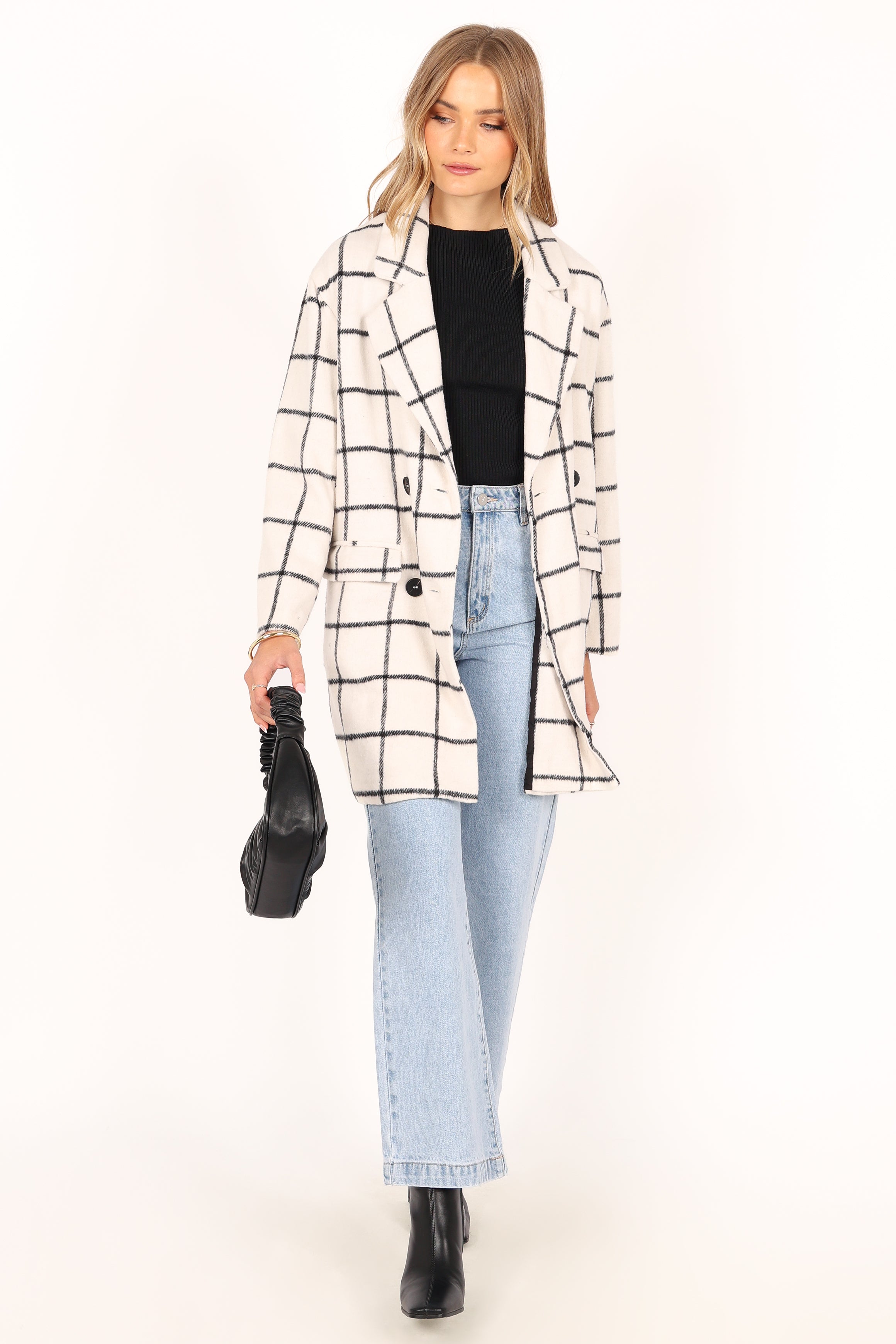 OUTERWEAR @Lissandra Coat - White