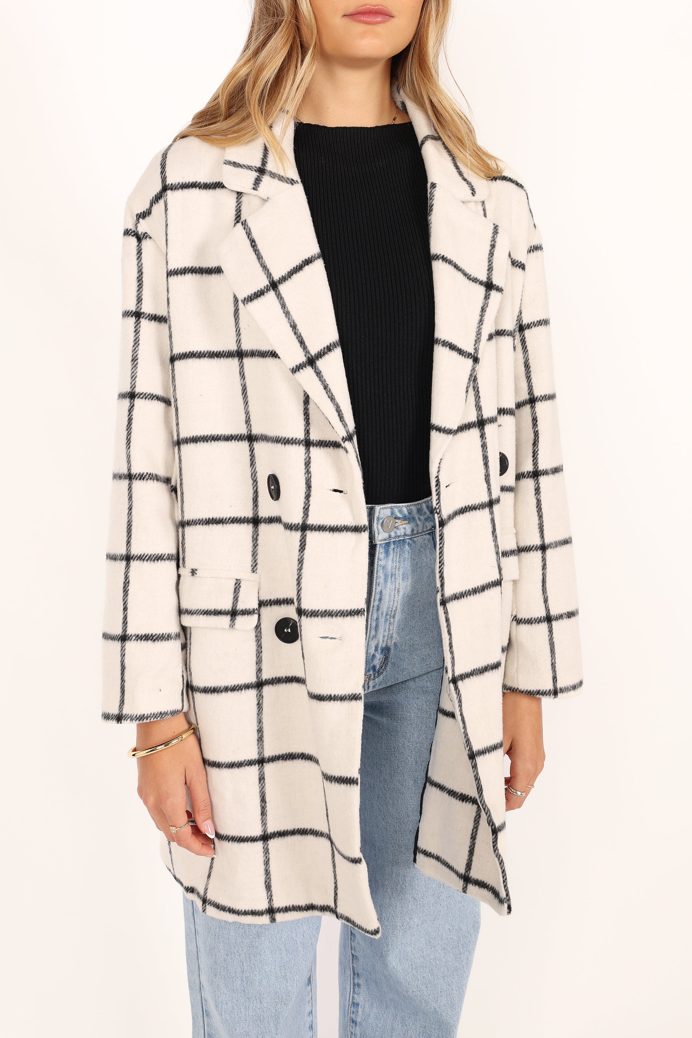 OUTERWEAR @Lissandra Coat - White
