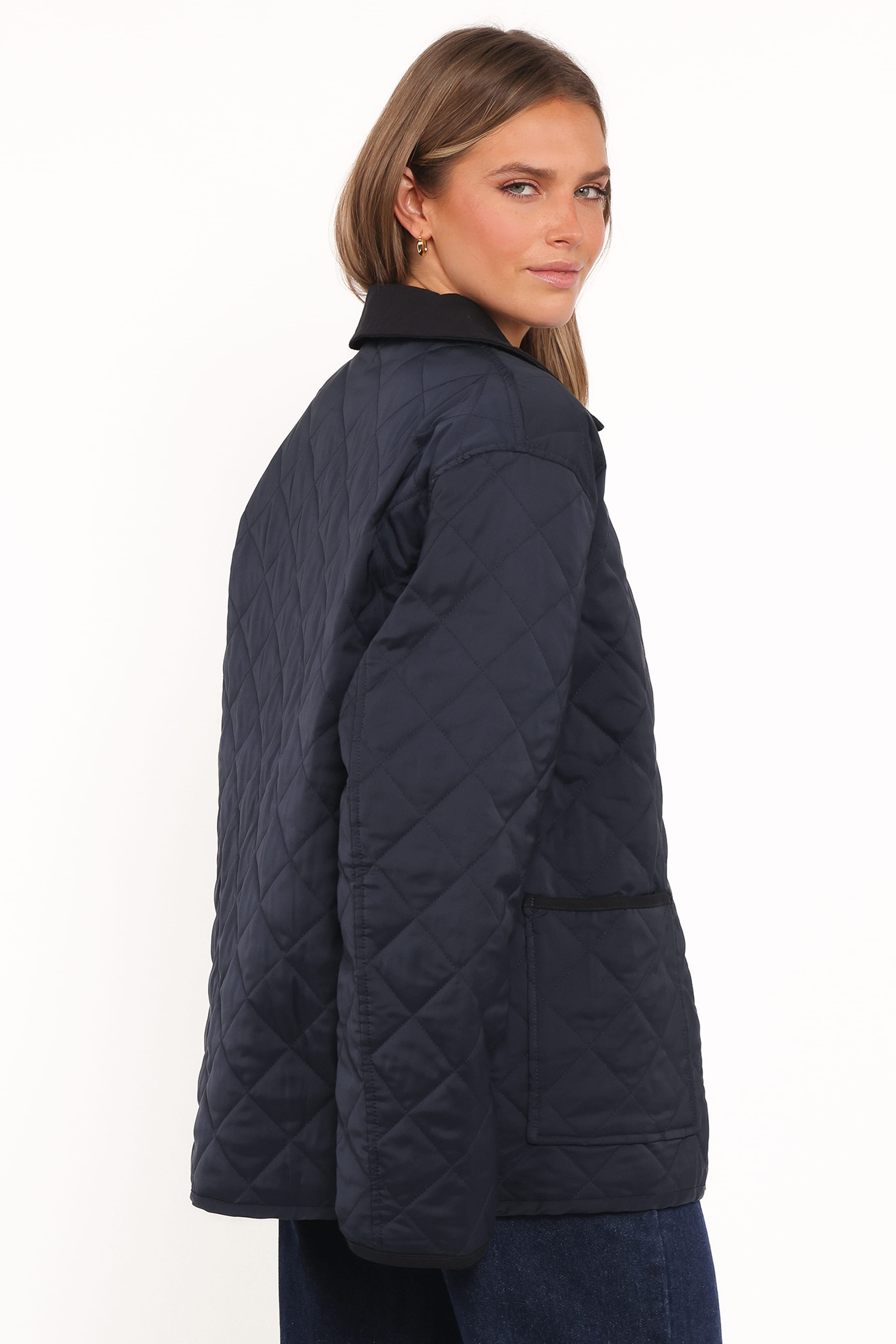 OUTERWEAR Lynly Quilted Barn Jacket - Navy