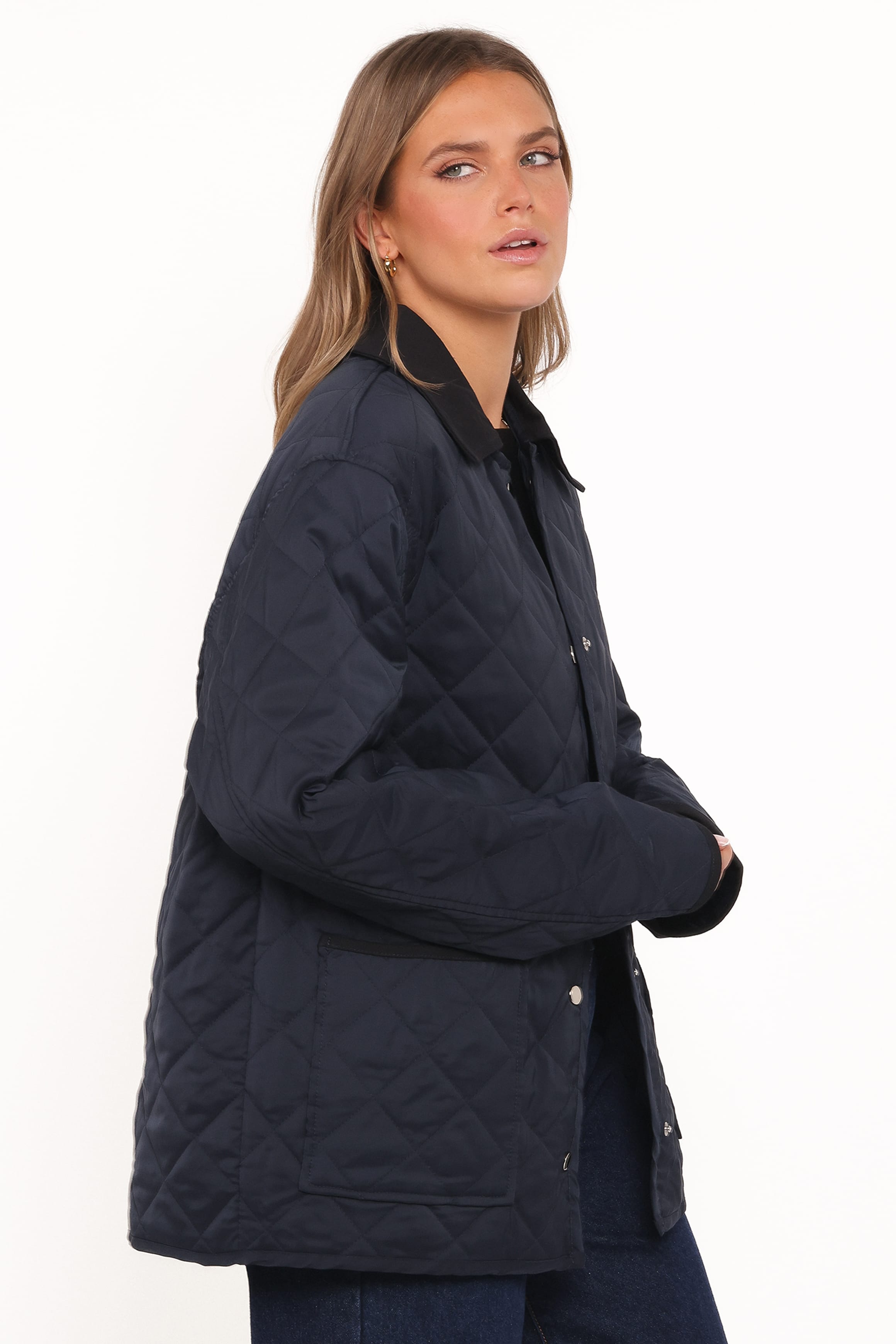 OUTERWEAR Lynly Quilted Barn Jacket - Navy
