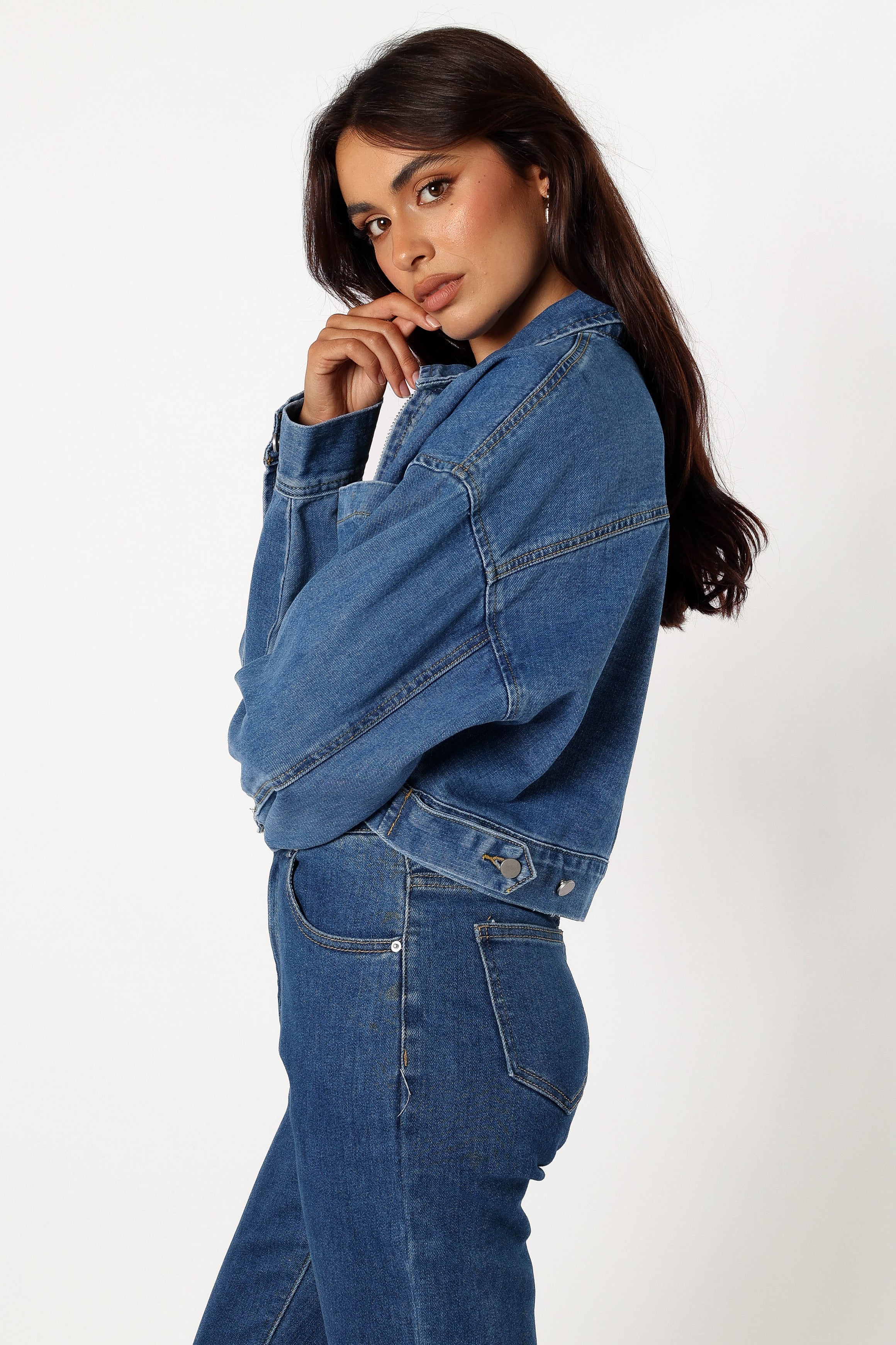 OUTERWEAR @Mariam Crop Denim Jacket - Denim