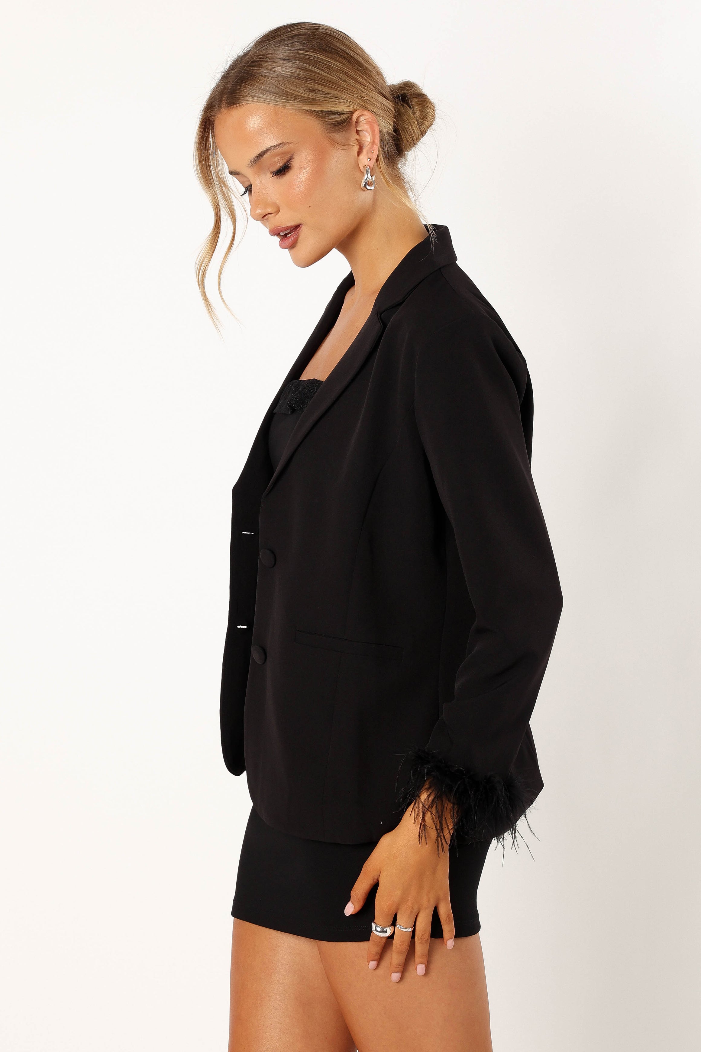 OUTERWEAR @Rosemary Faux Feather Sleeve Blazer - Black