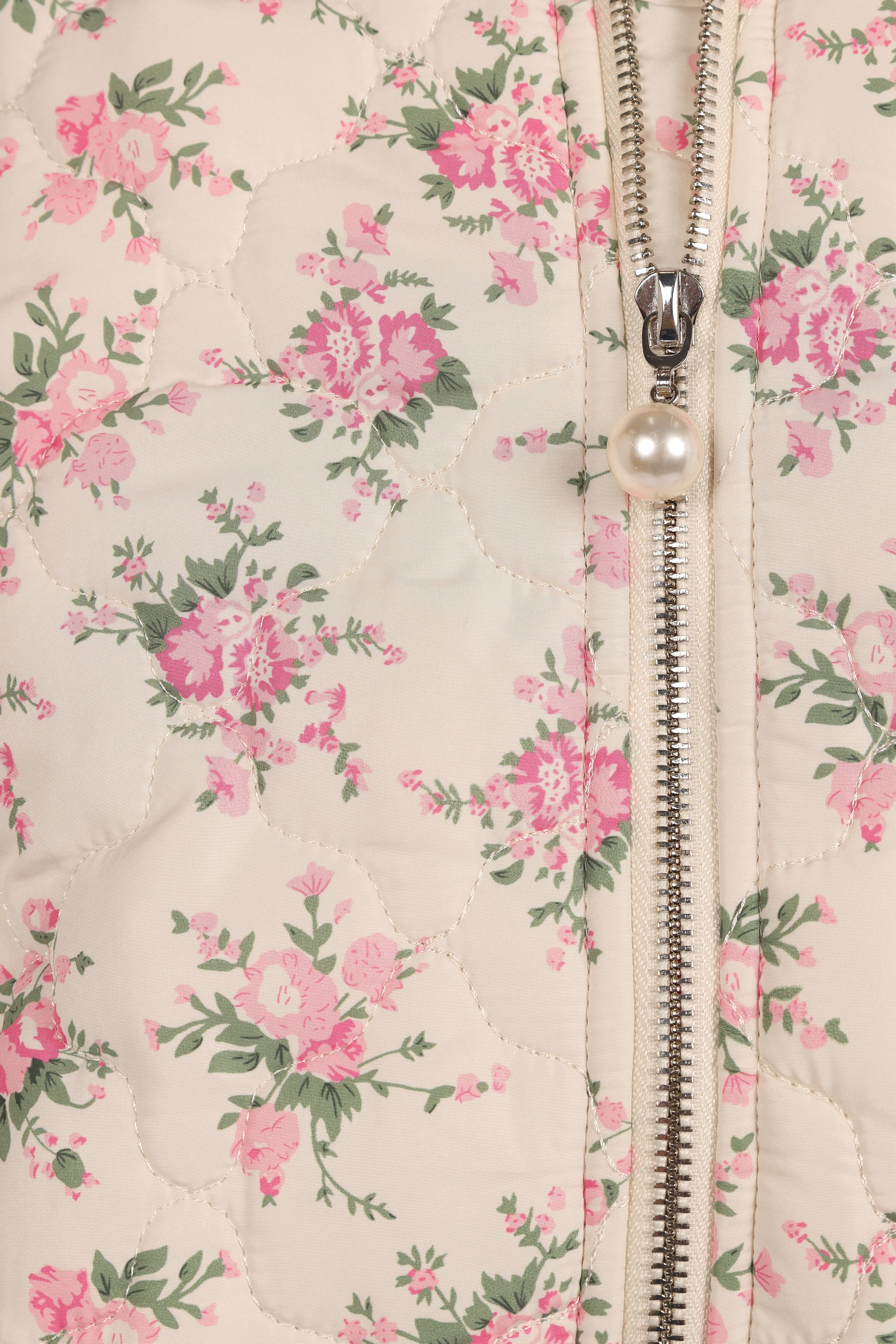 OUTERWEAR Yasmine Quilted Flower Jacket - Off White