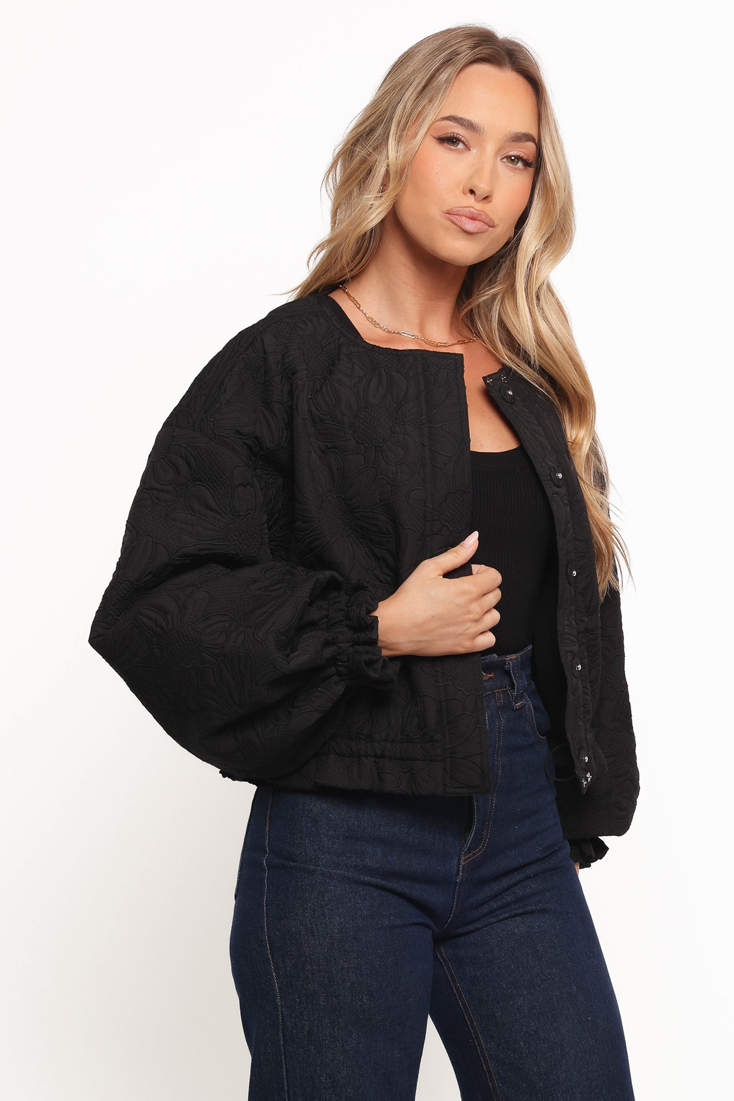 OUTERWEAR Yuki Tonal Embroidered Flower Jacket - Black