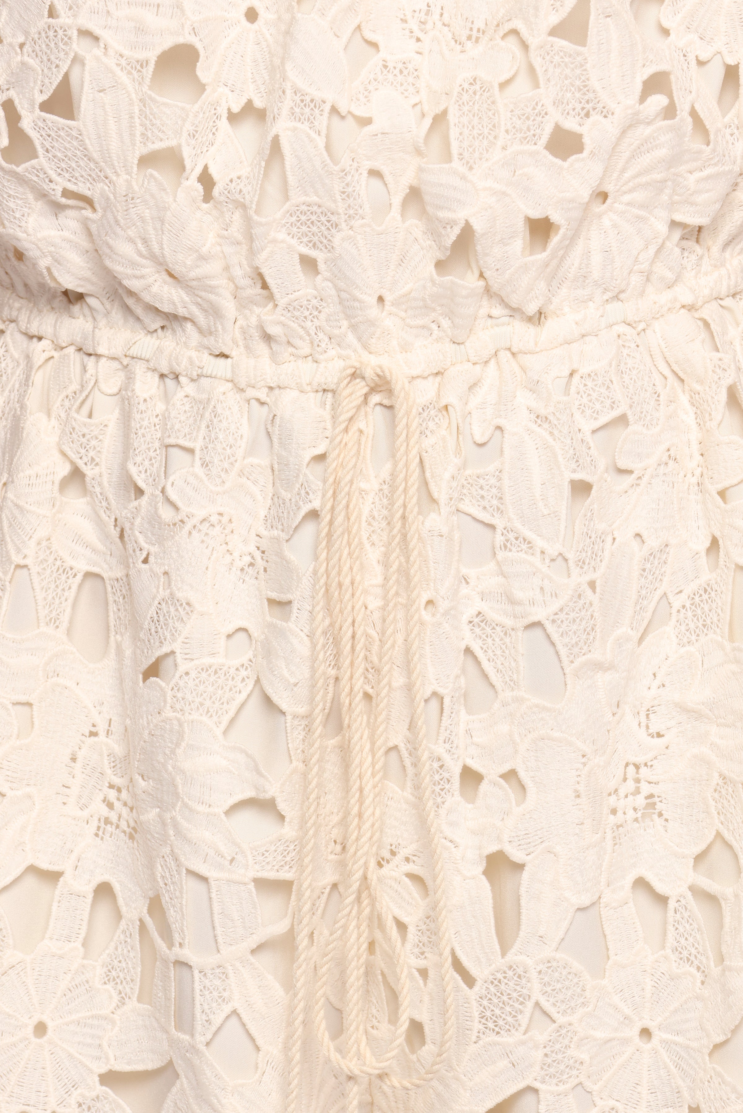 PLAYSUITS @Athina Lace Romper - White