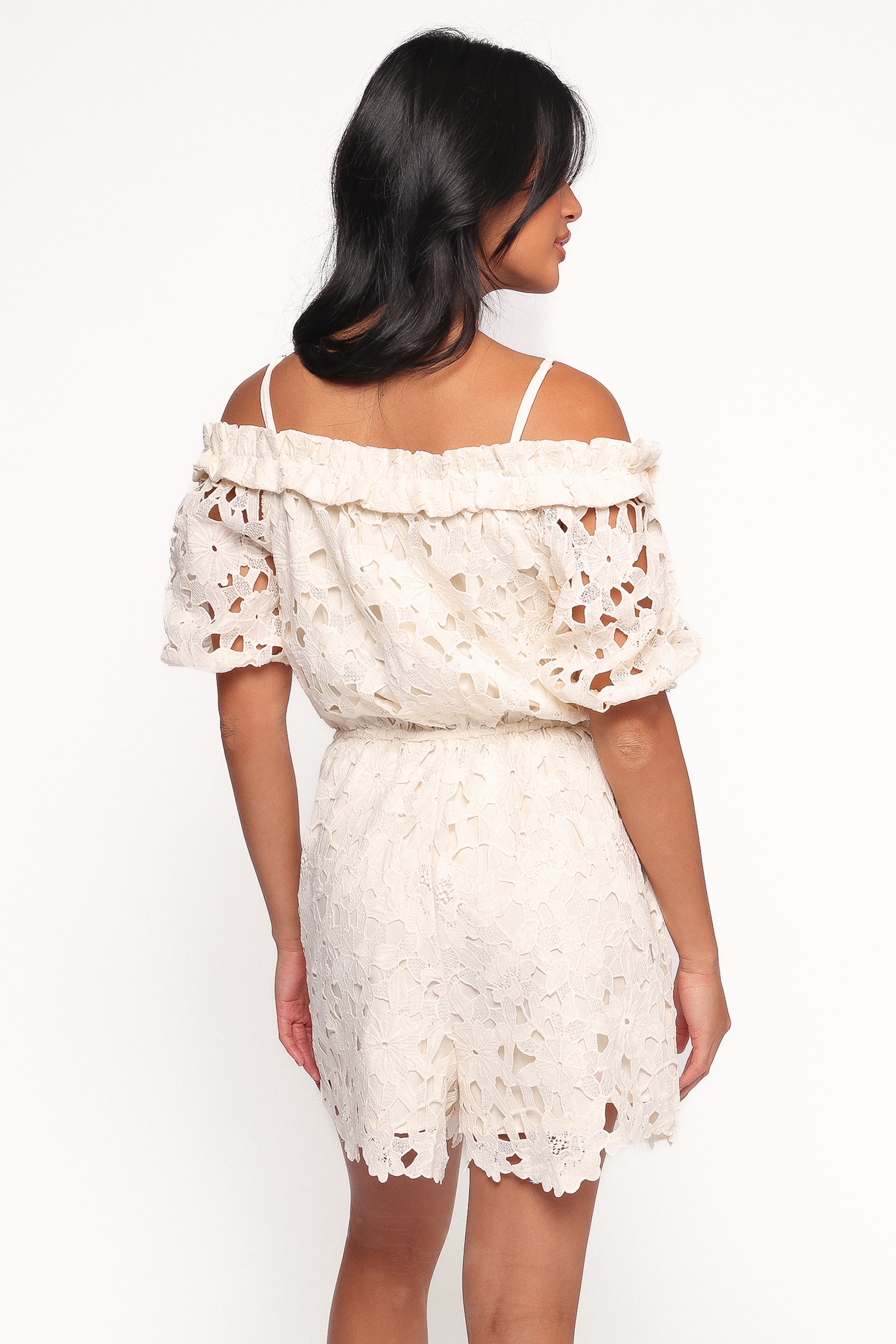 PLAYSUITS @Athina Lace Romper - White