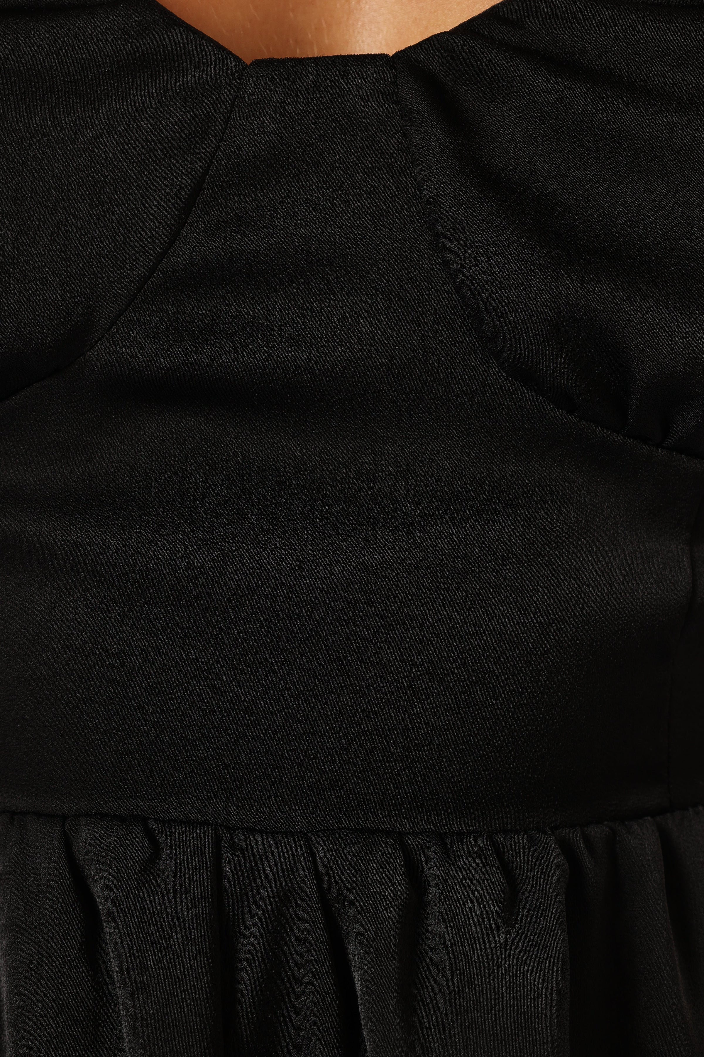 PLAYSUITS @Billie Romper - Black