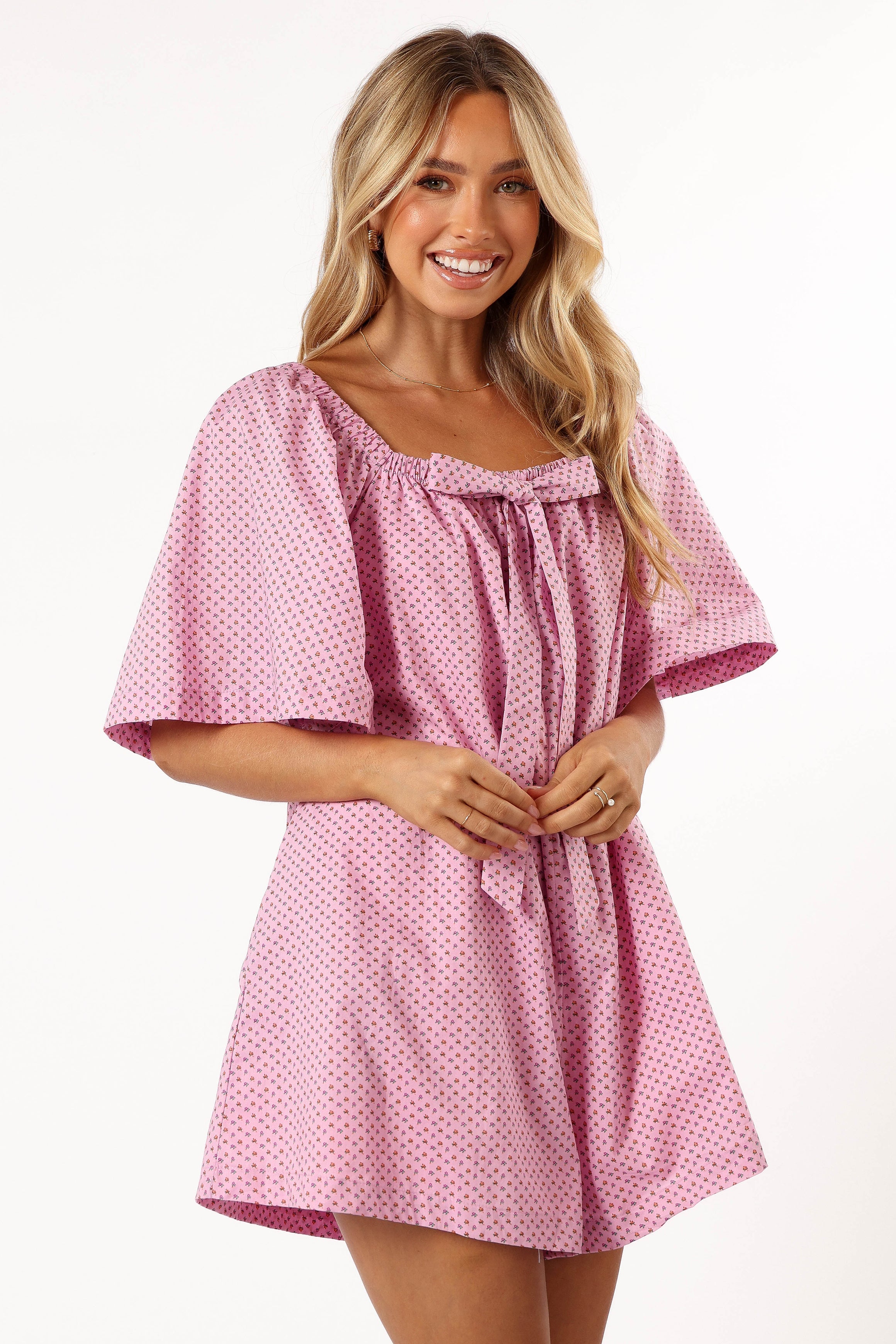 PLAYSUITS @Chelsea Romper - Pink