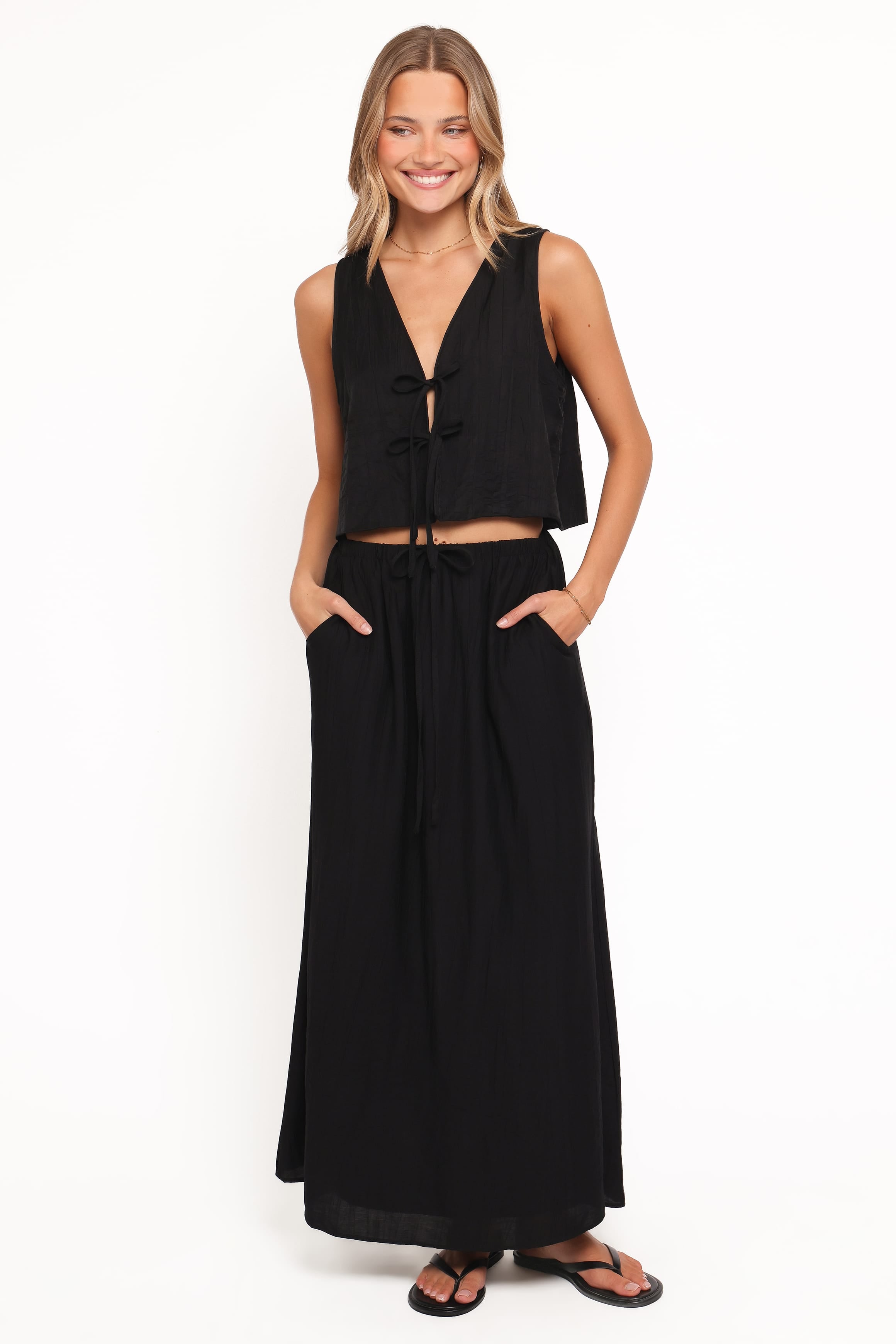 SETS Captie Skirt Set - Black
