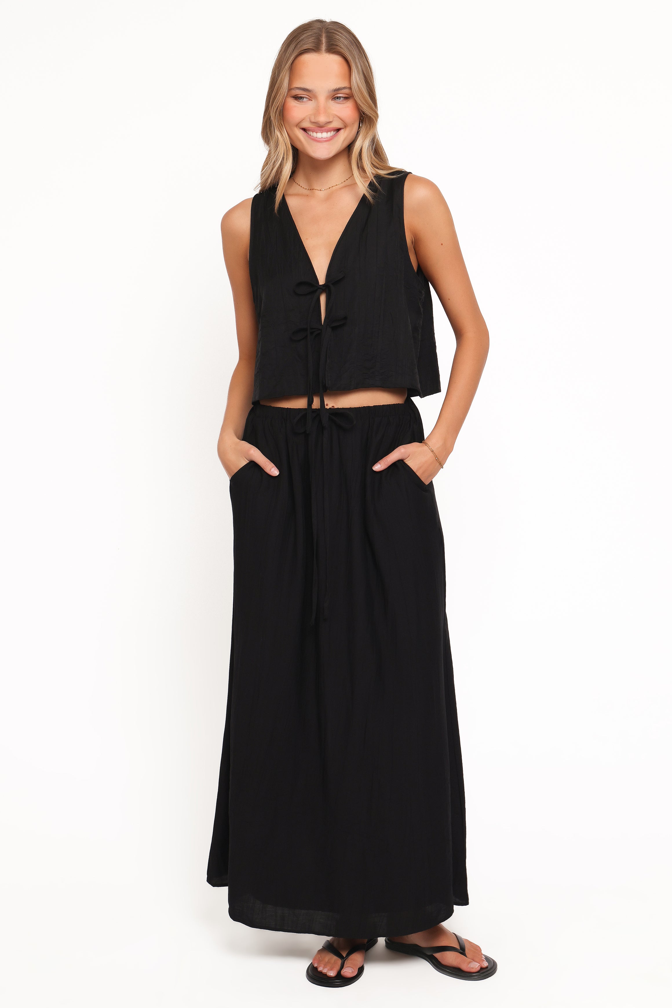 SETS Captie Skirt Set - Black