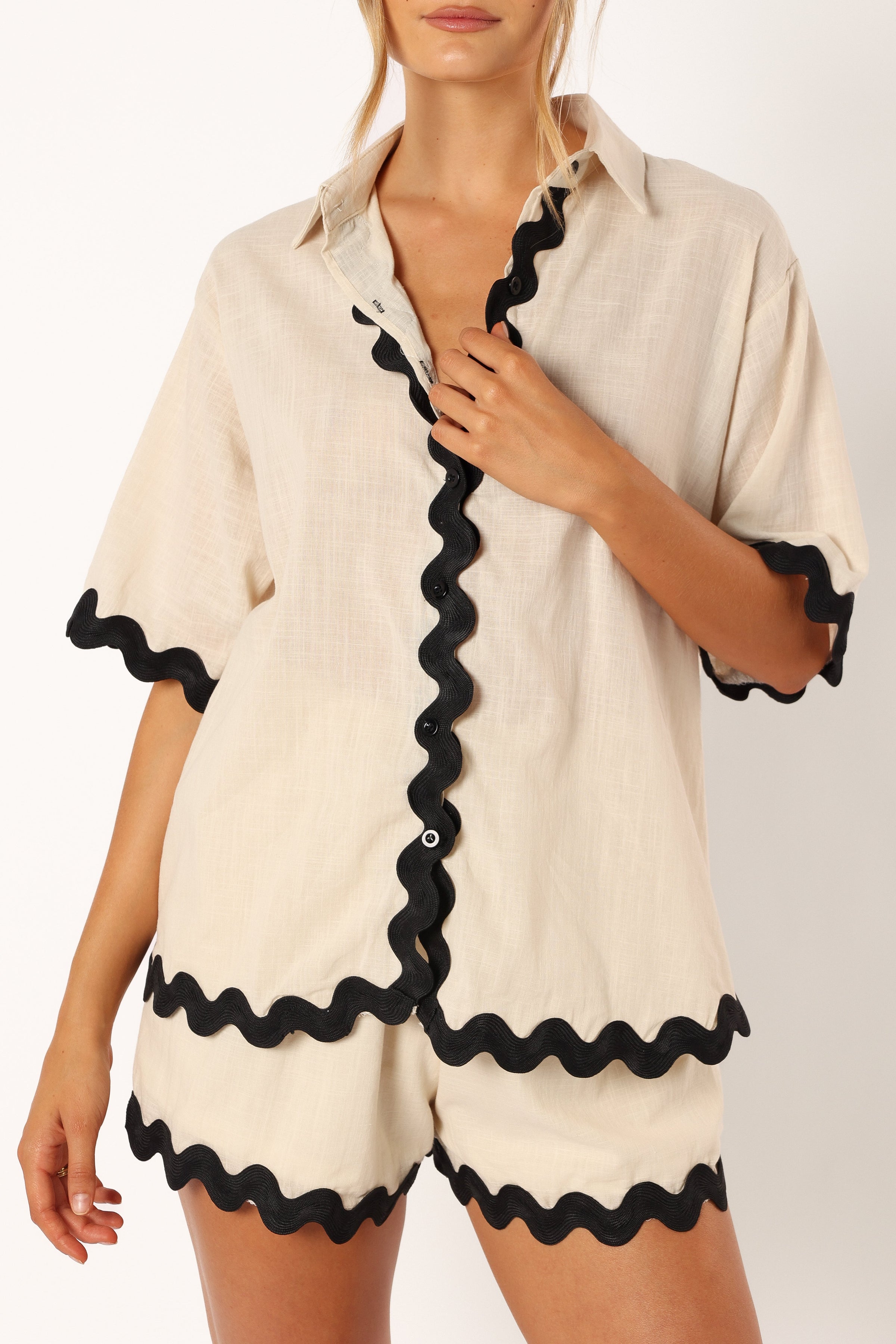 SETS @Wilson Short Set - Cream Black