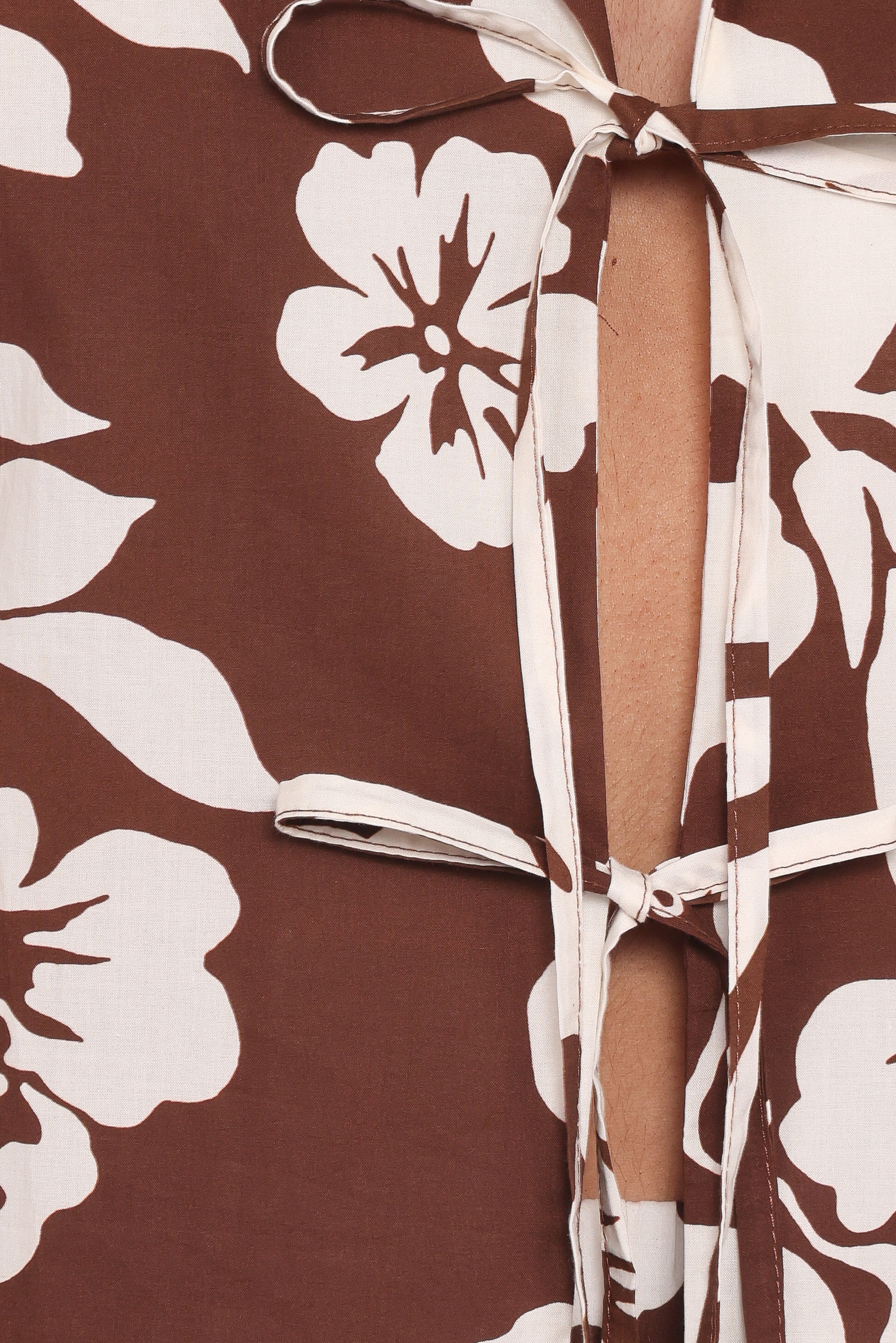 TOPS Aaliyah Cotton Tie Front Top - Brown Hibiscus