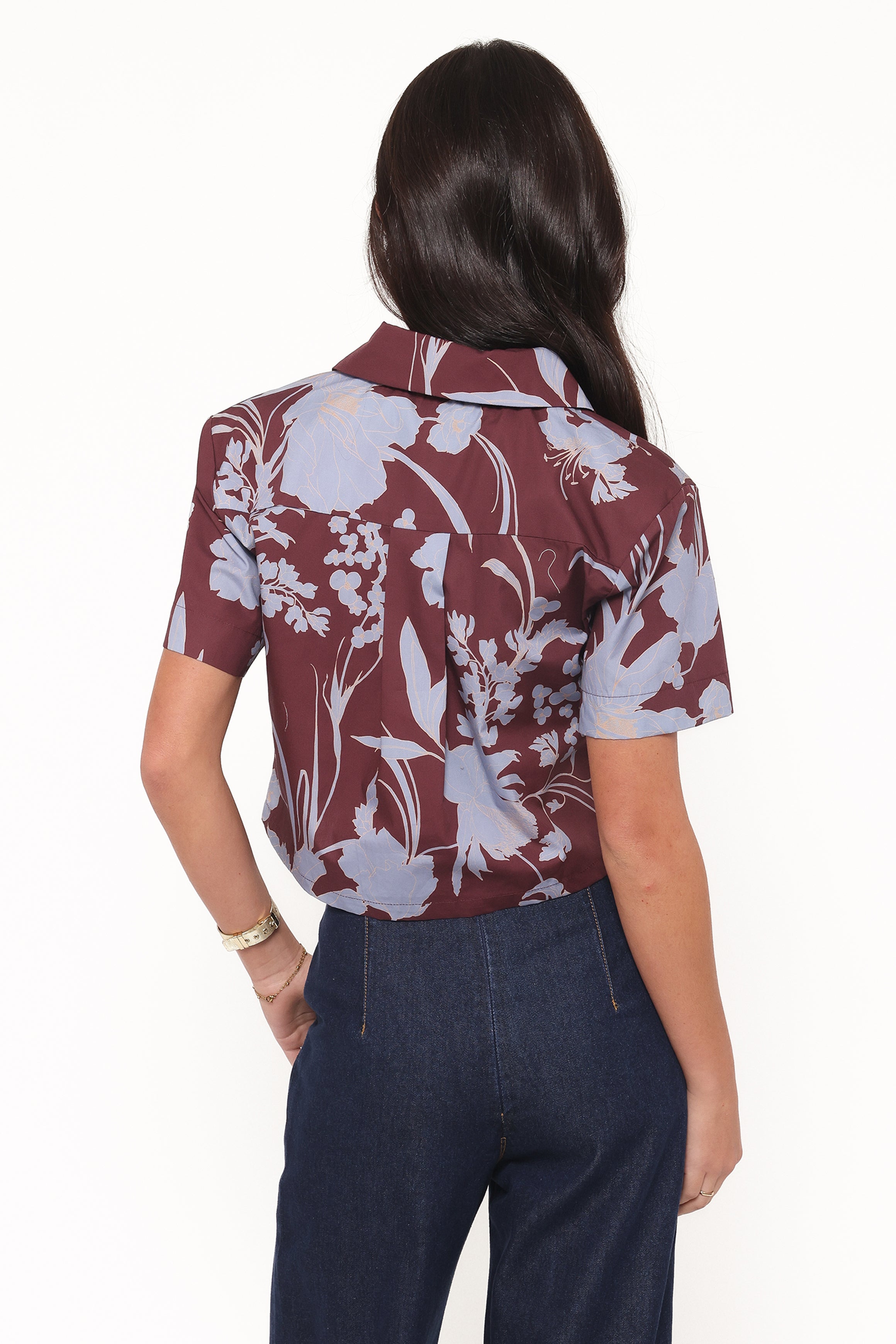 TOPS Aine Cropped Short Sleeve Shirt - Burgundy Floral