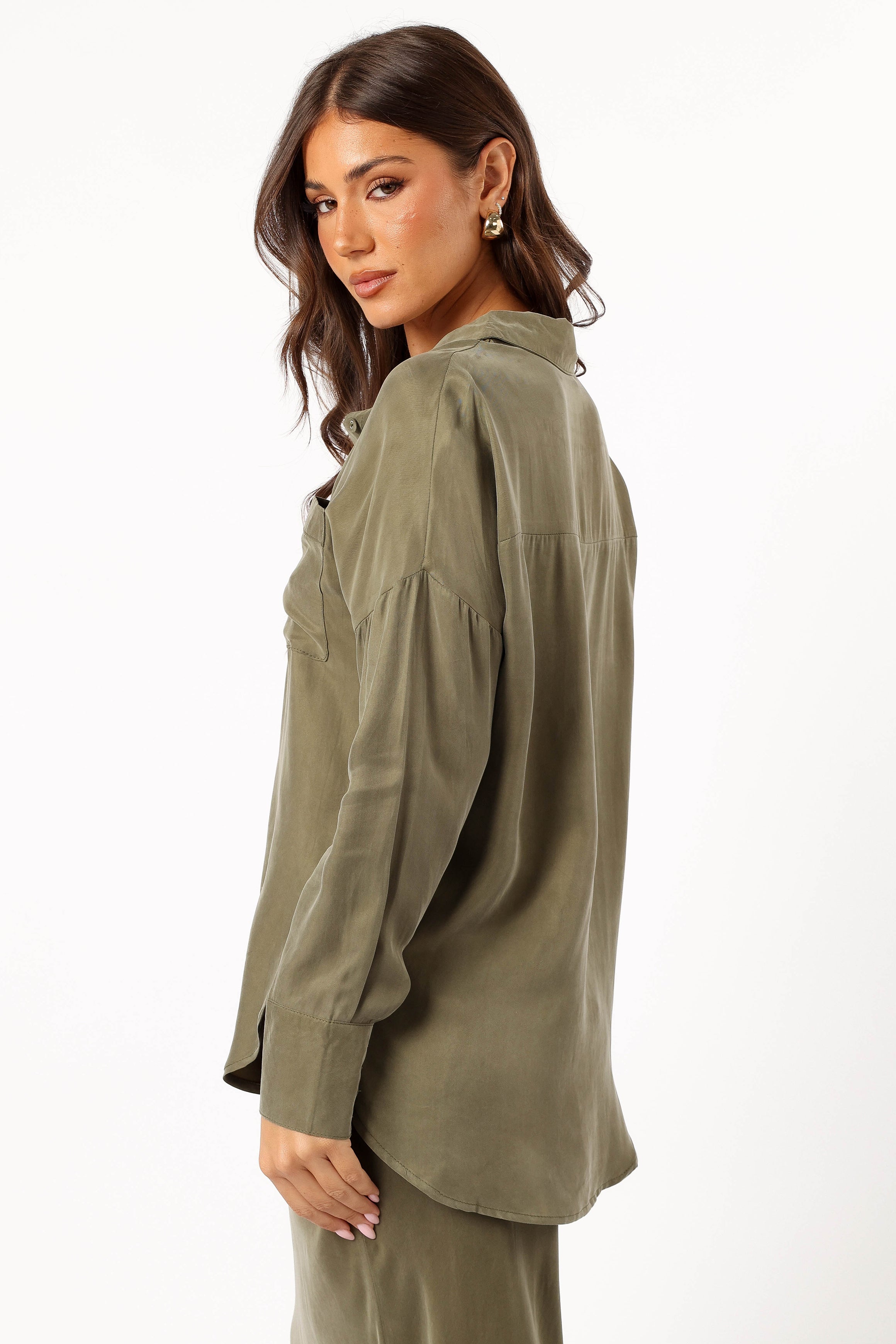 TOPS @Amery Shirt - Olive