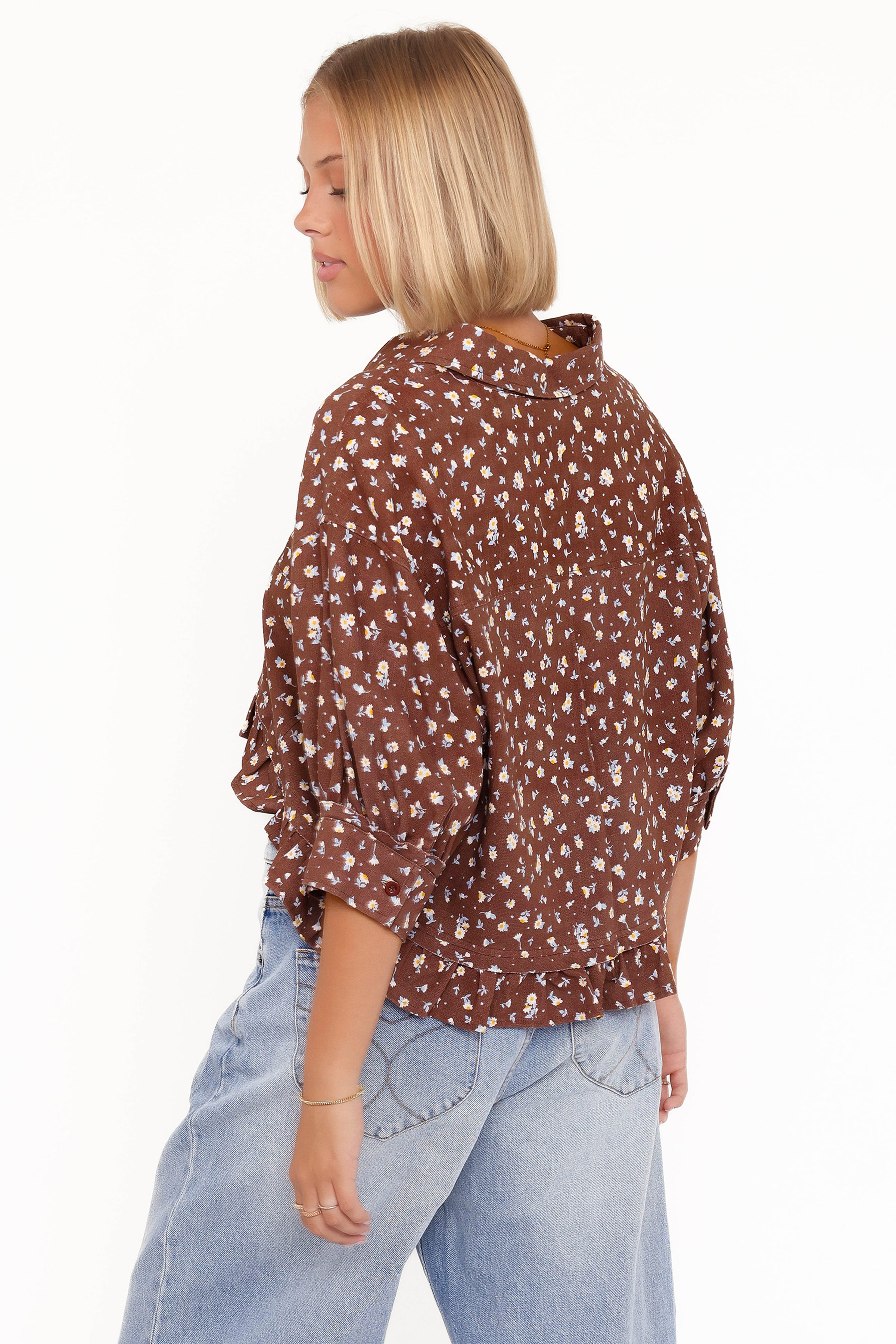 TOPS Ashe Cropped Button Up Top - Brown Floral