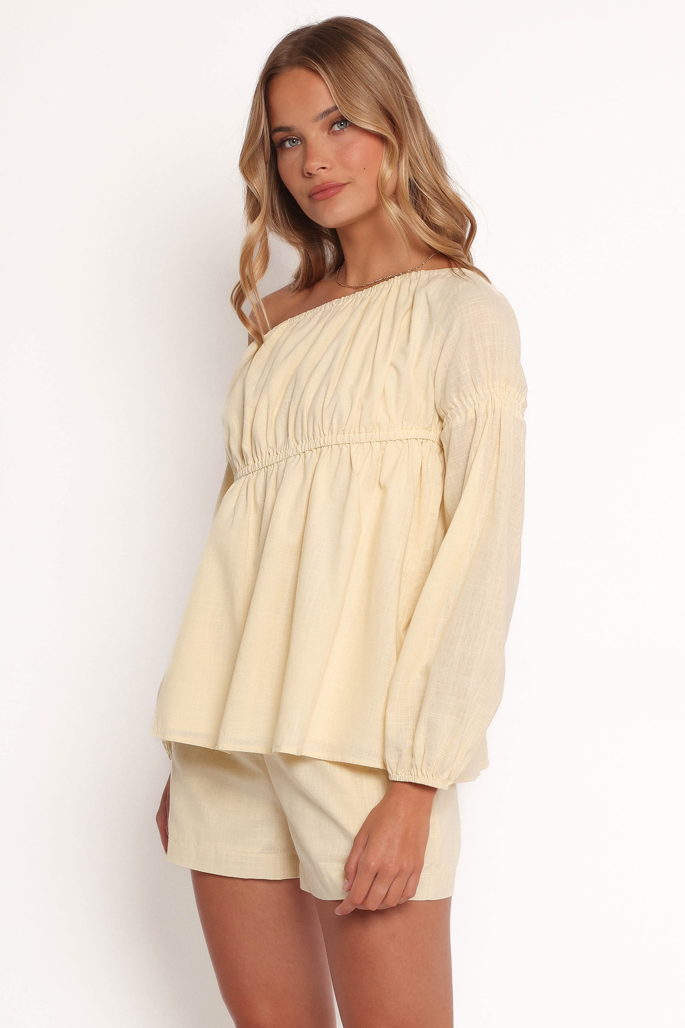 TOPS Bodhi Off Shoulder Top - Butter