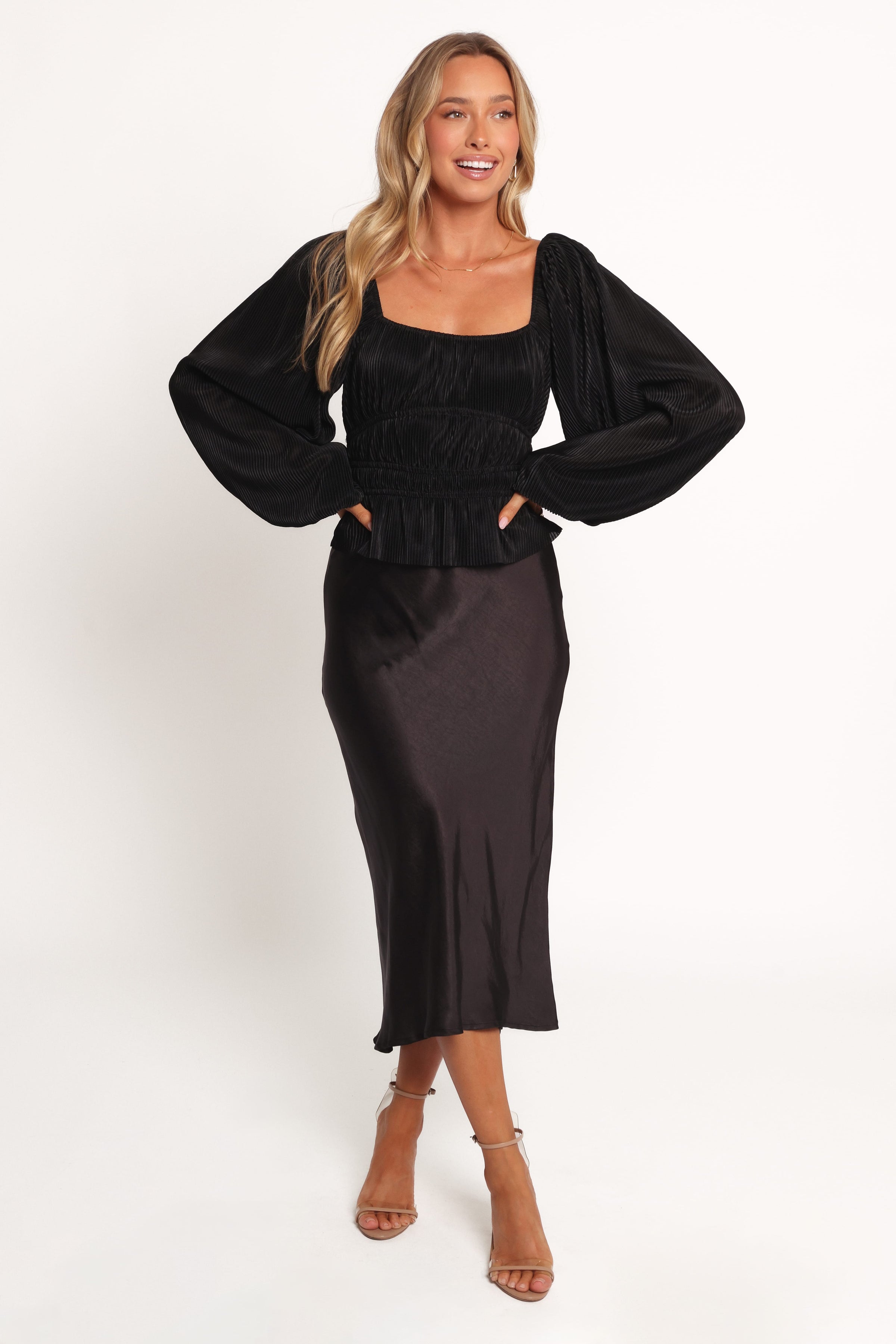TOPS @Ceppia Plisse Top - Black