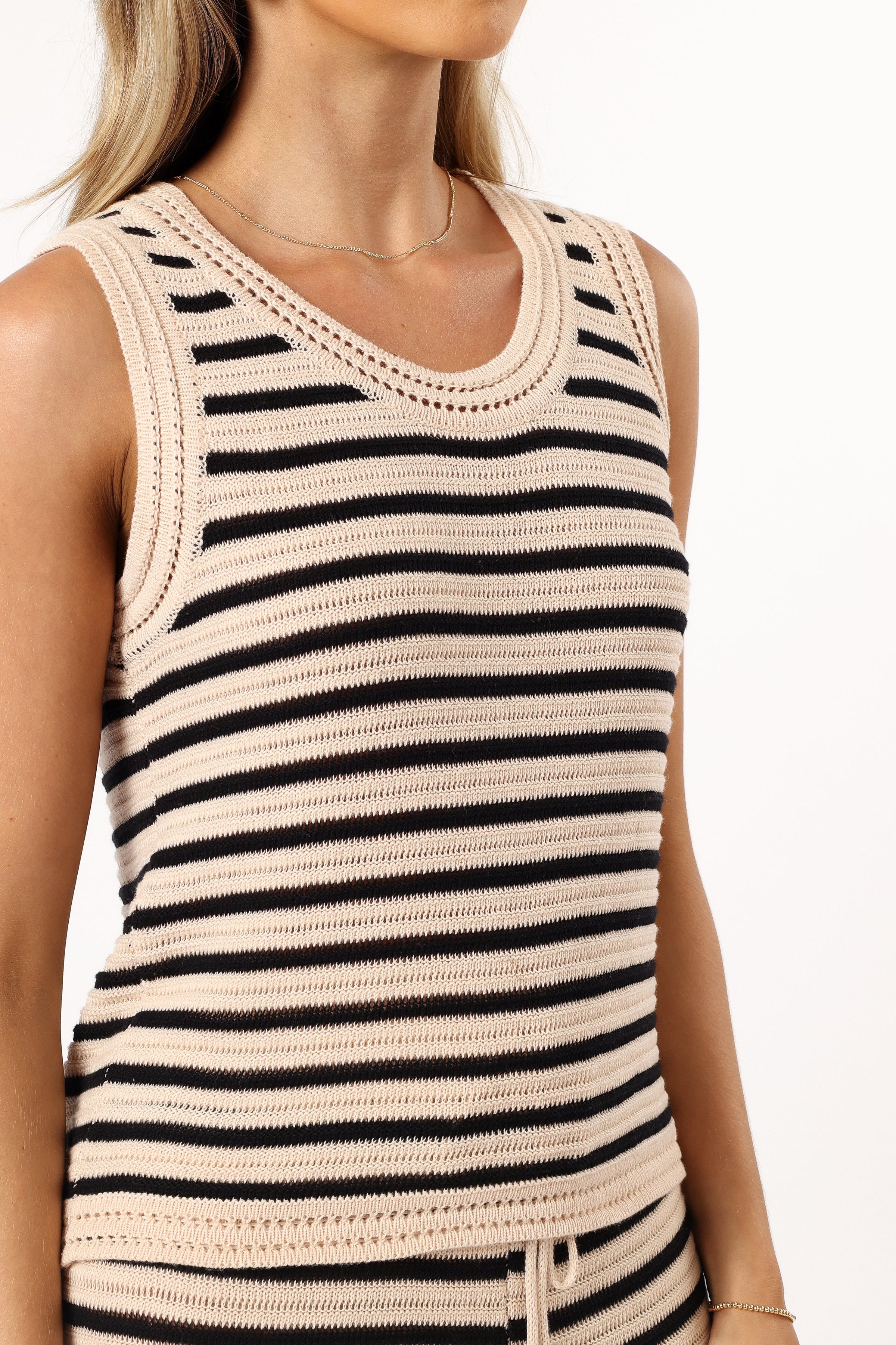 TOPS @Cherie Knit Top - Sand Black