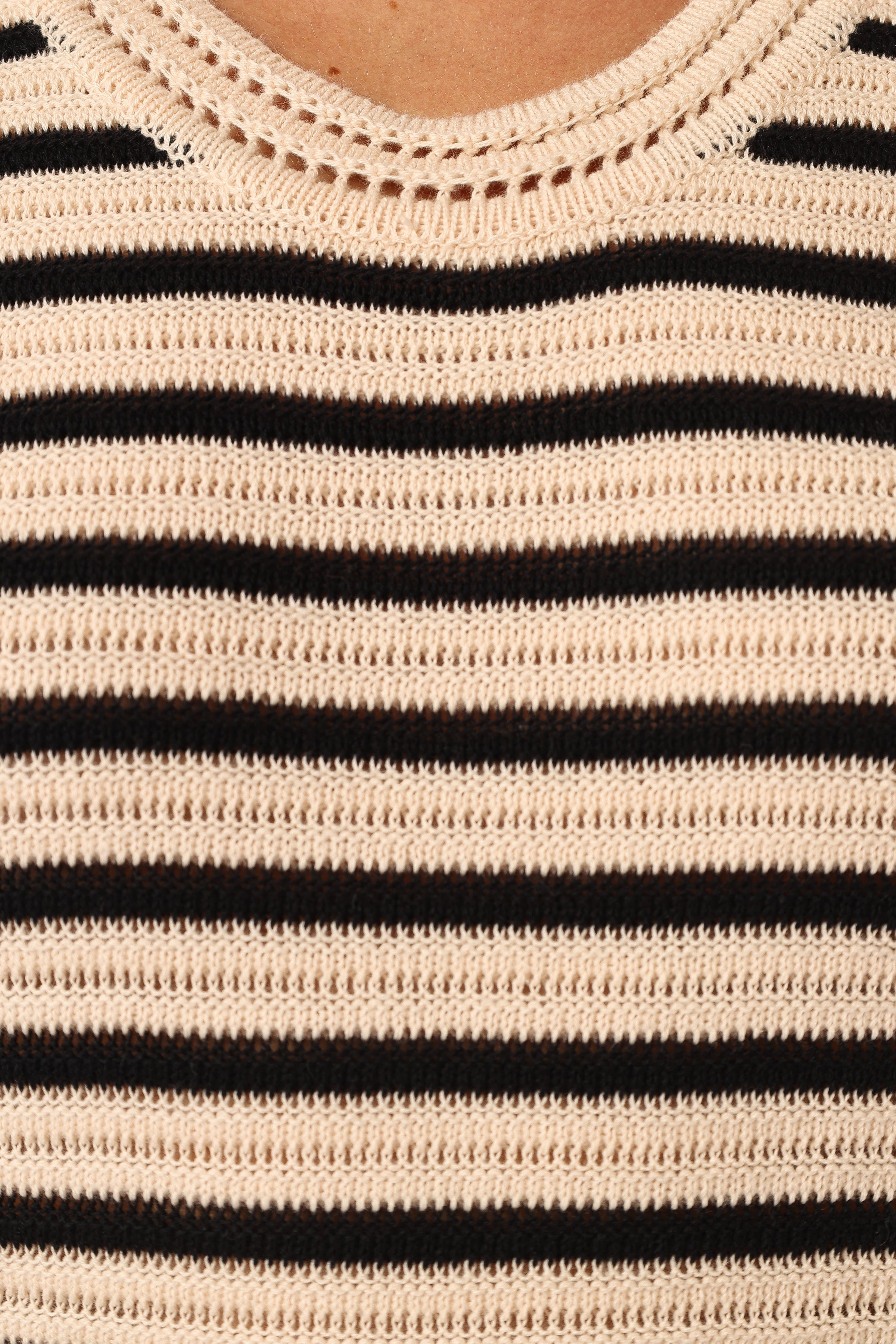 TOPS @Cherie Knit Top - Sand Black