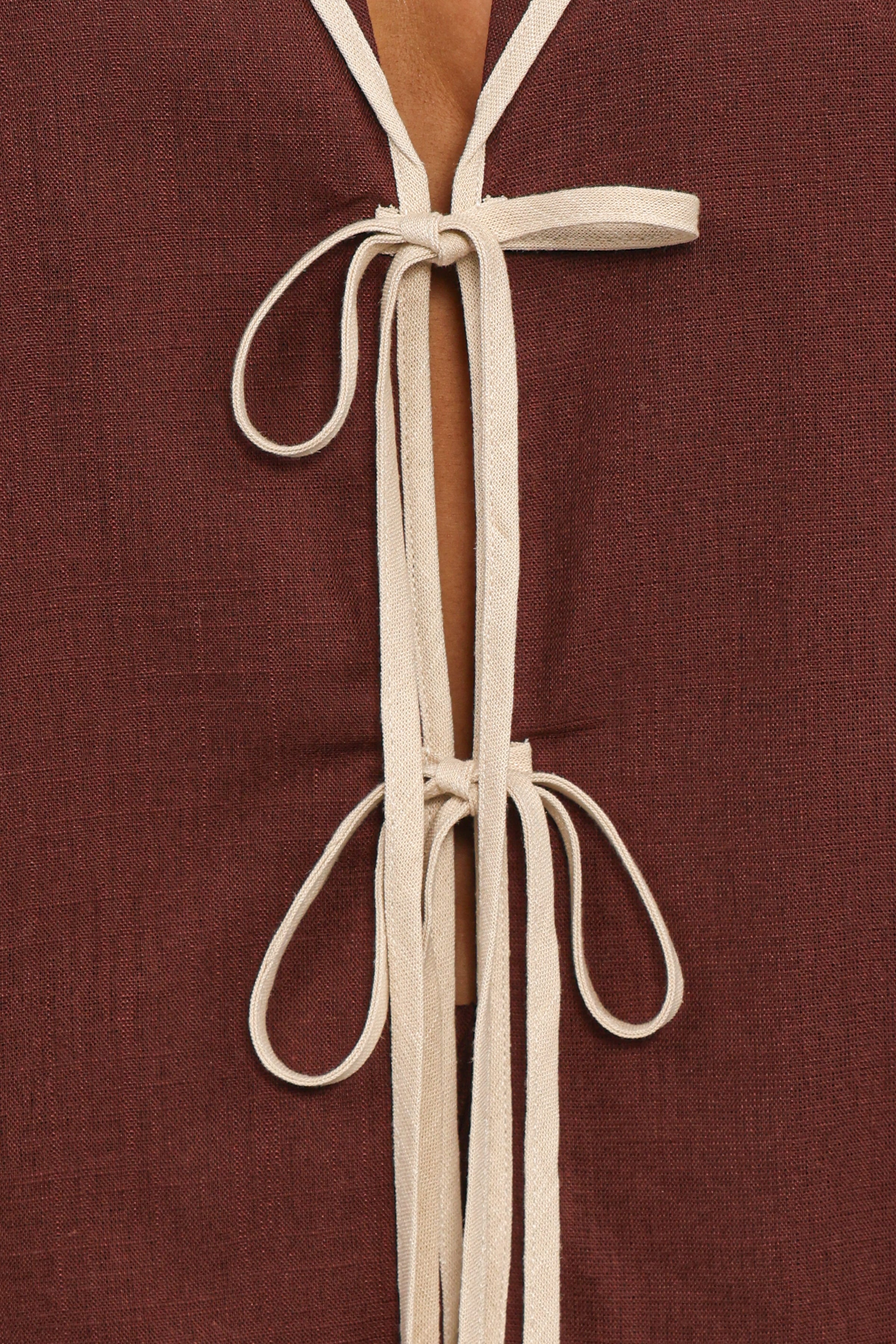 TOPS Dalton Tie Top - Brown Cream