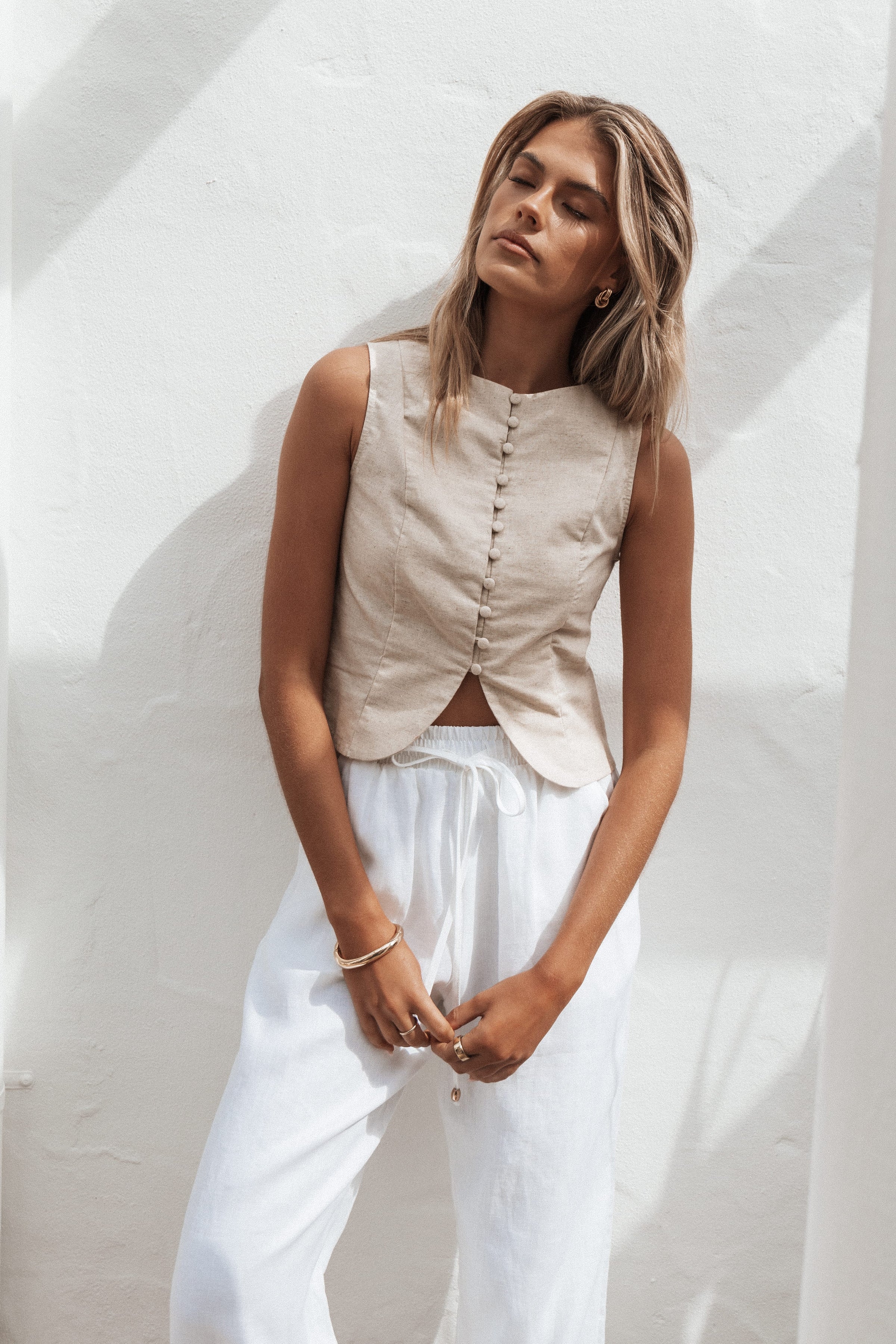 TOPS Daniella Linen Vest - Oatmeal