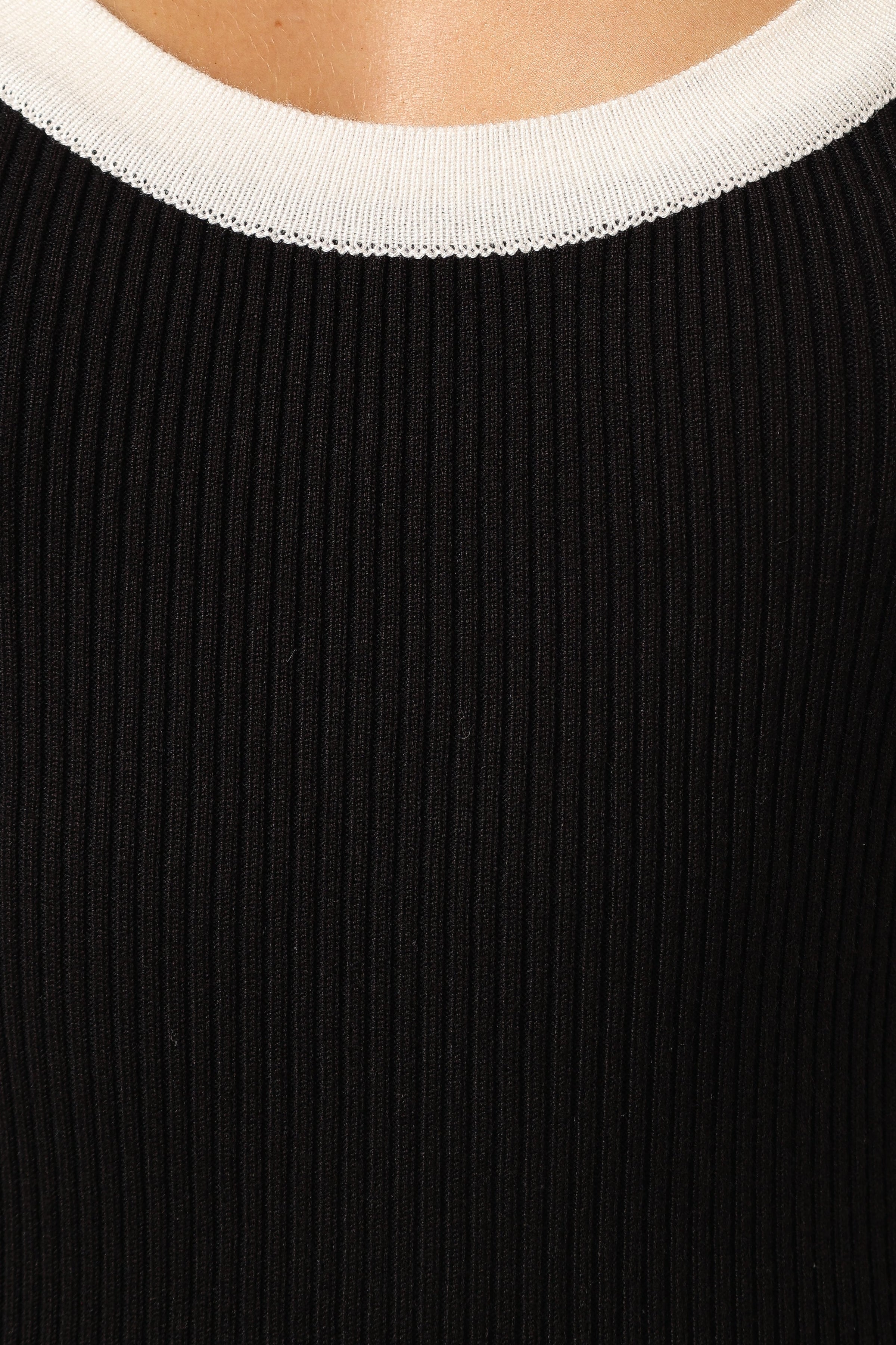 TOPS @Ellody Top - Black