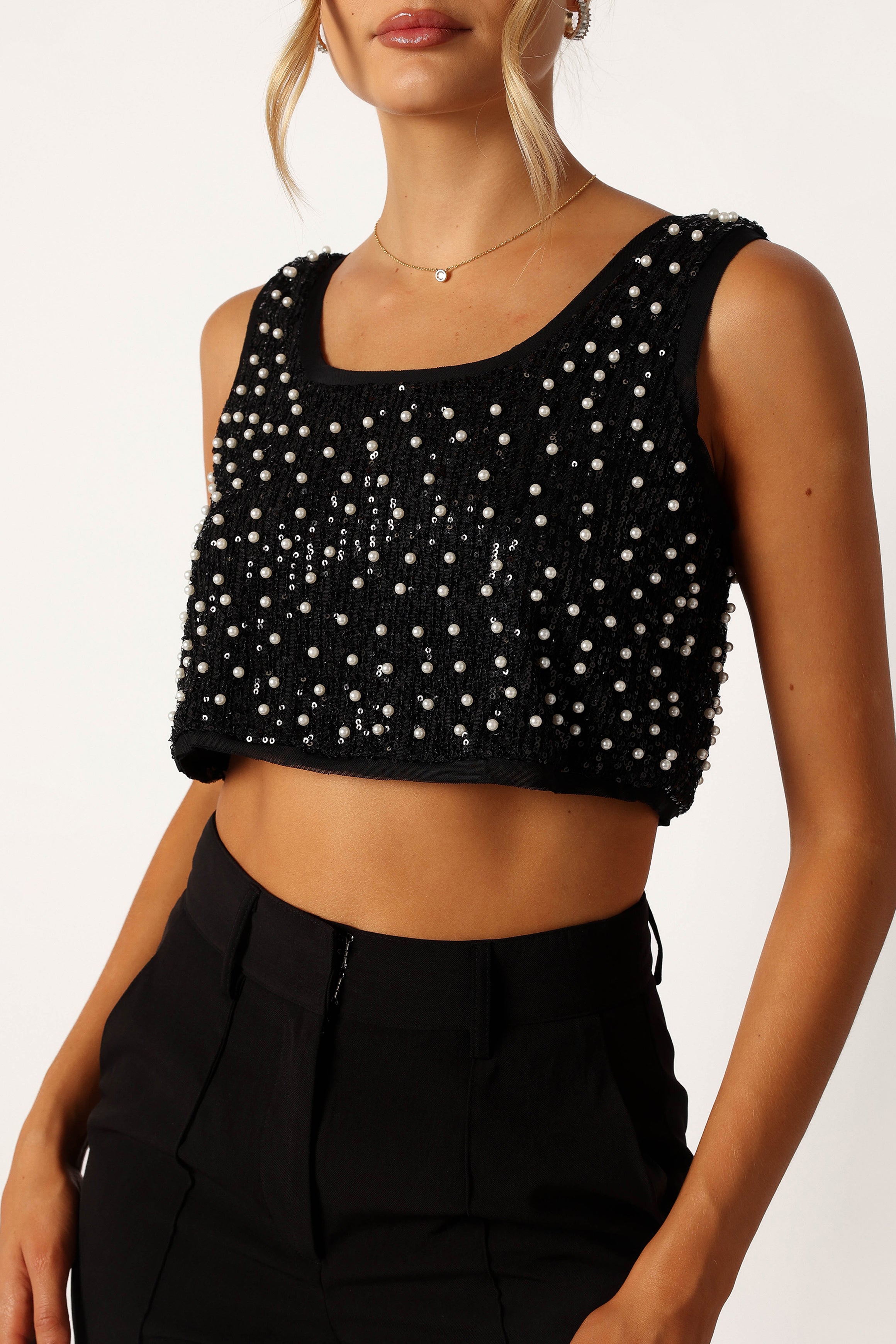 TOPS @Harley Pearl Crop Top - Black