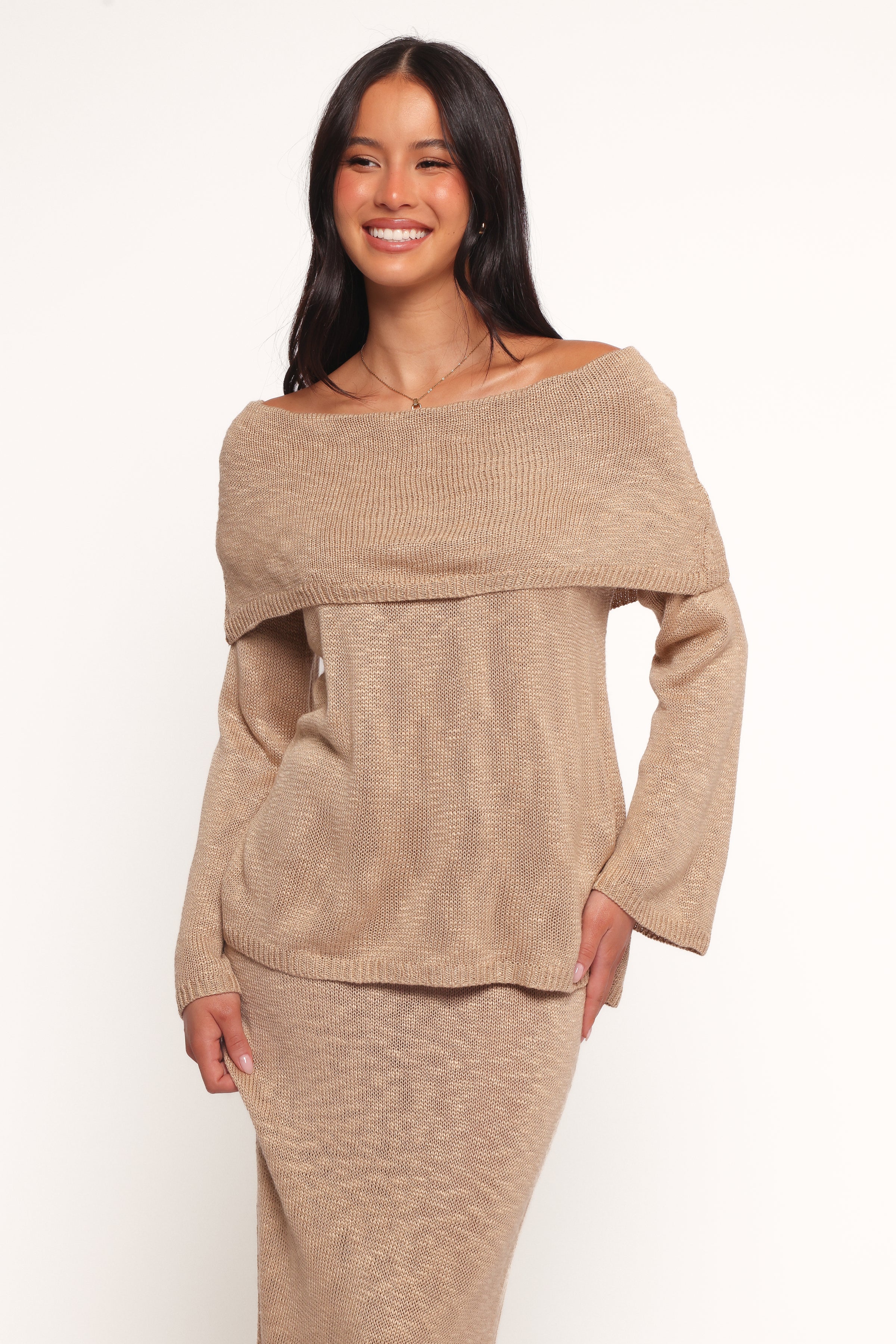TOPS Indya Off Shoulder Top - Mocha