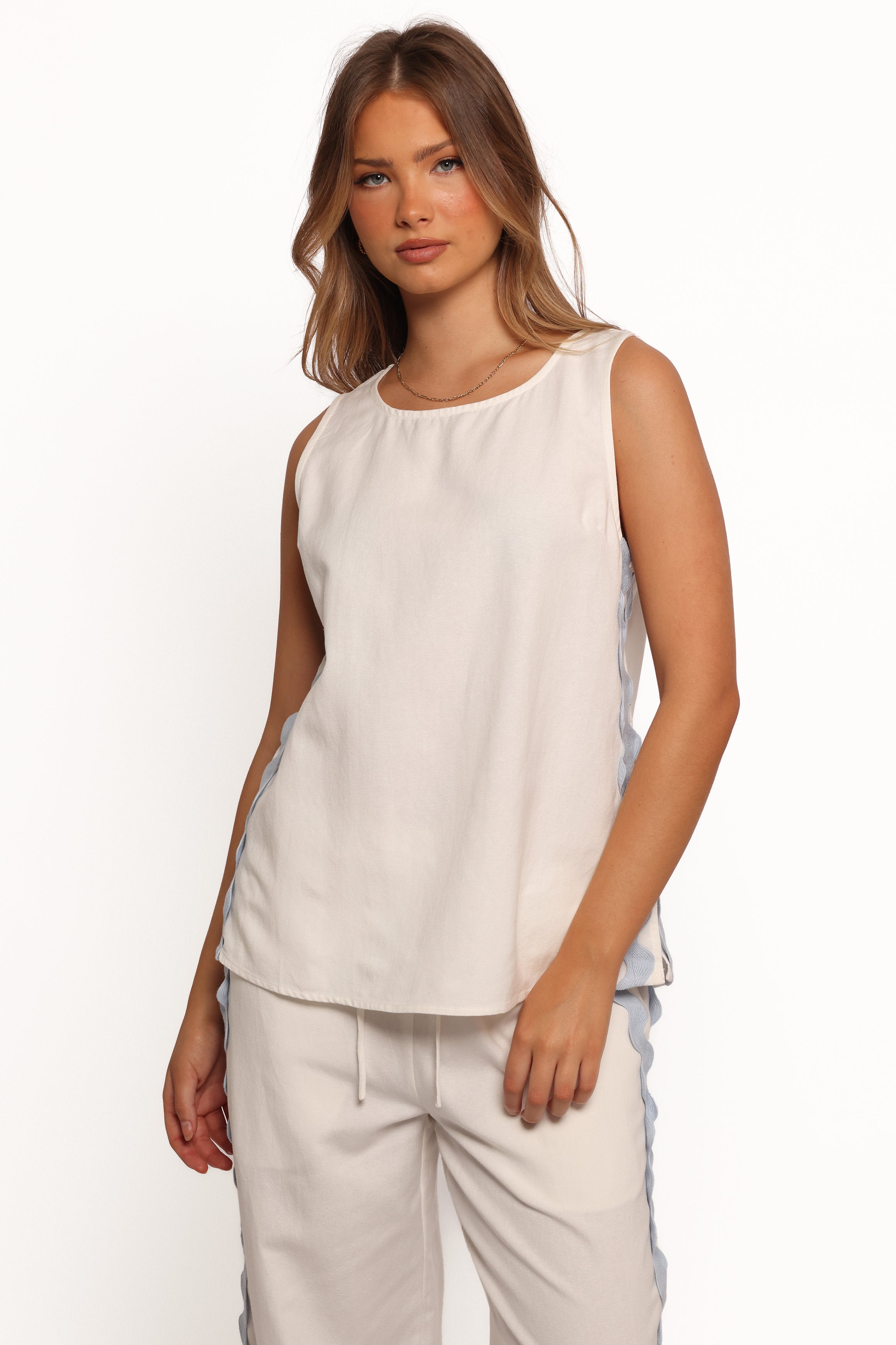 TOPS Jasinta Top - Cream Blue