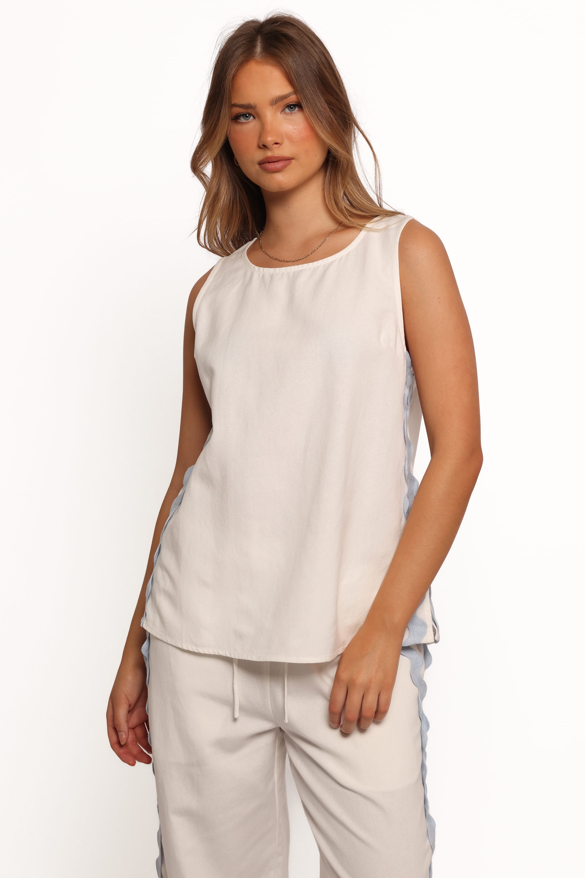 TOPS Jasinta Top - Cream Blue