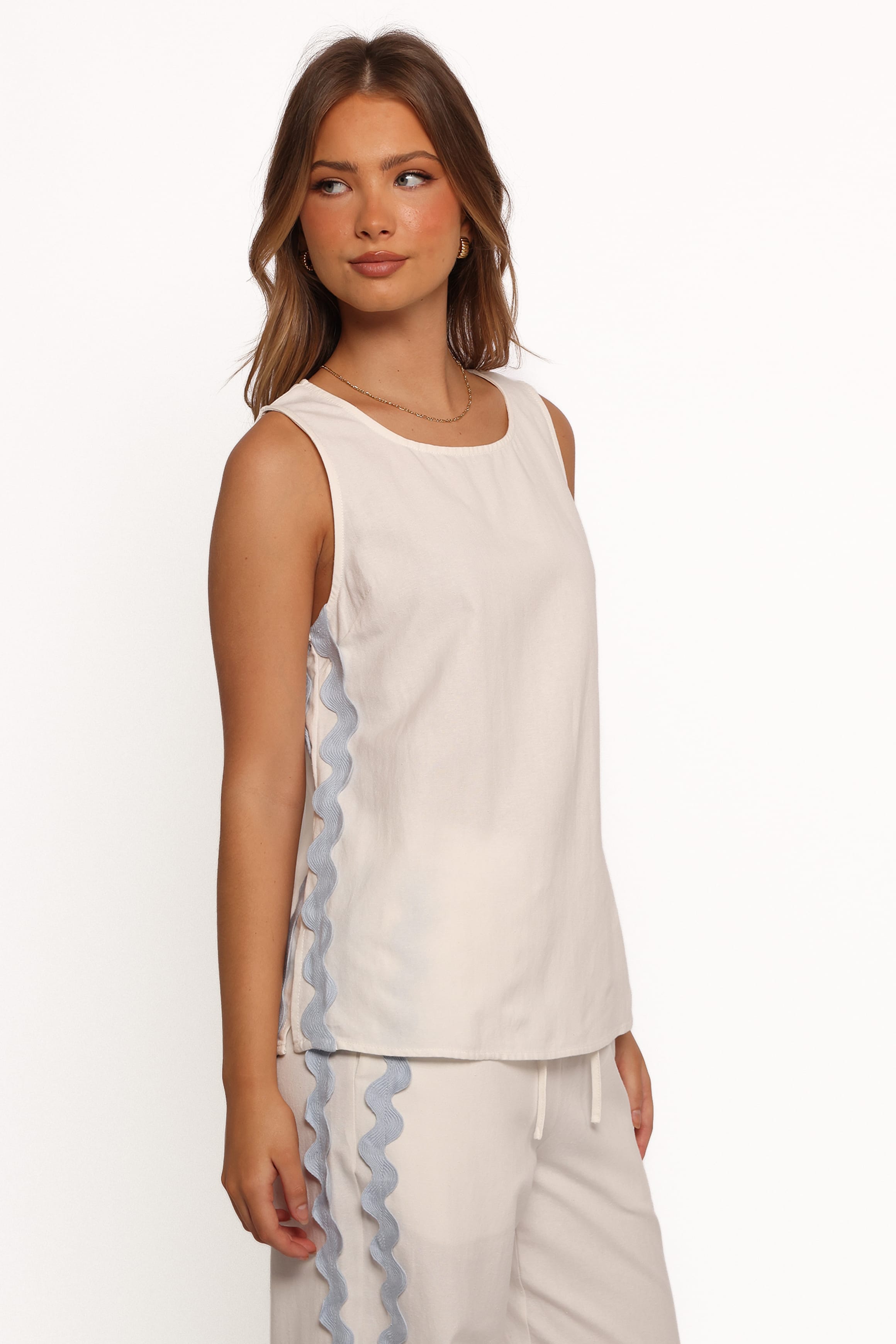 TOPS Jasinta Top - Cream Blue