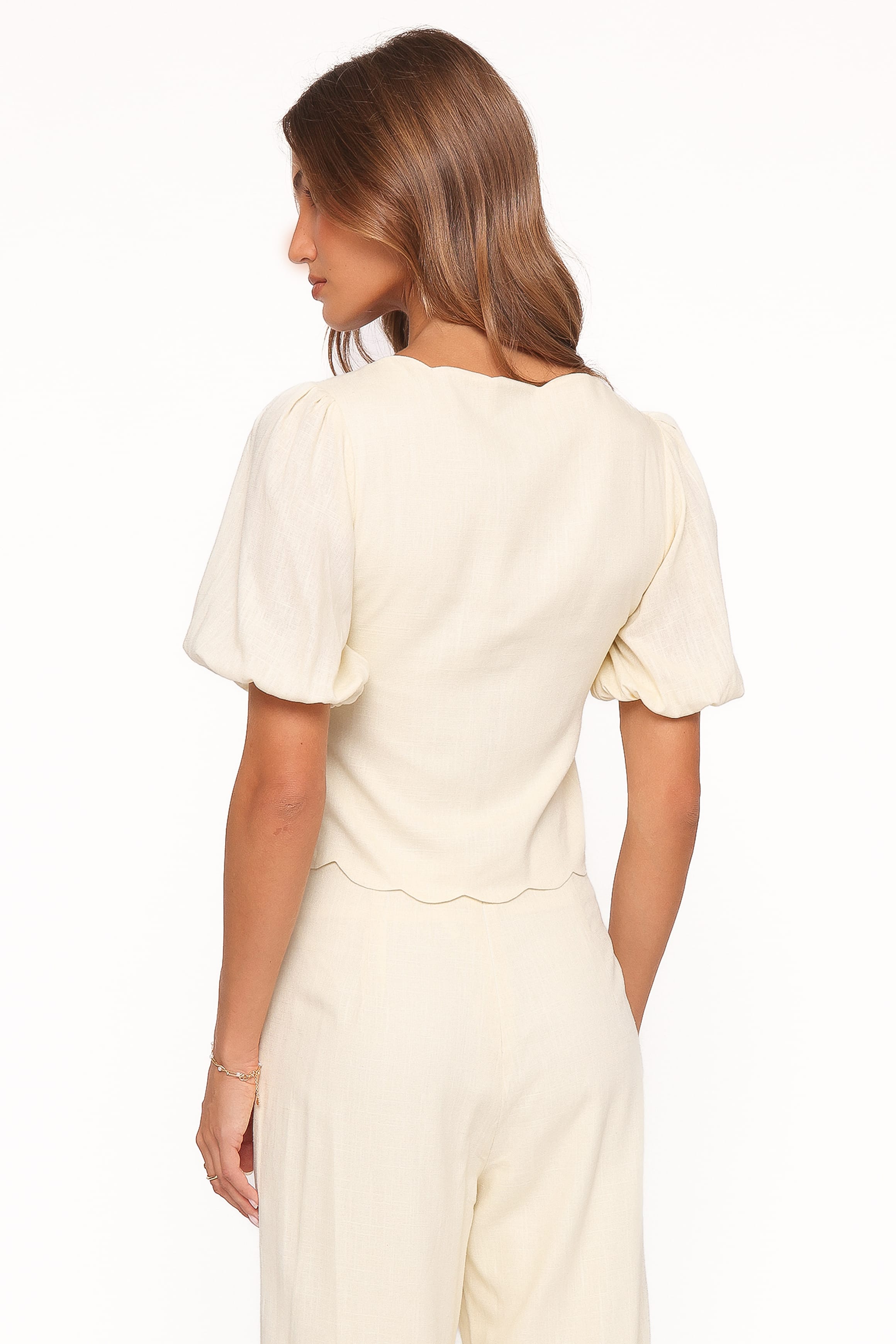 TOPS Jensen Scallop Hem Top - Butter Yellow