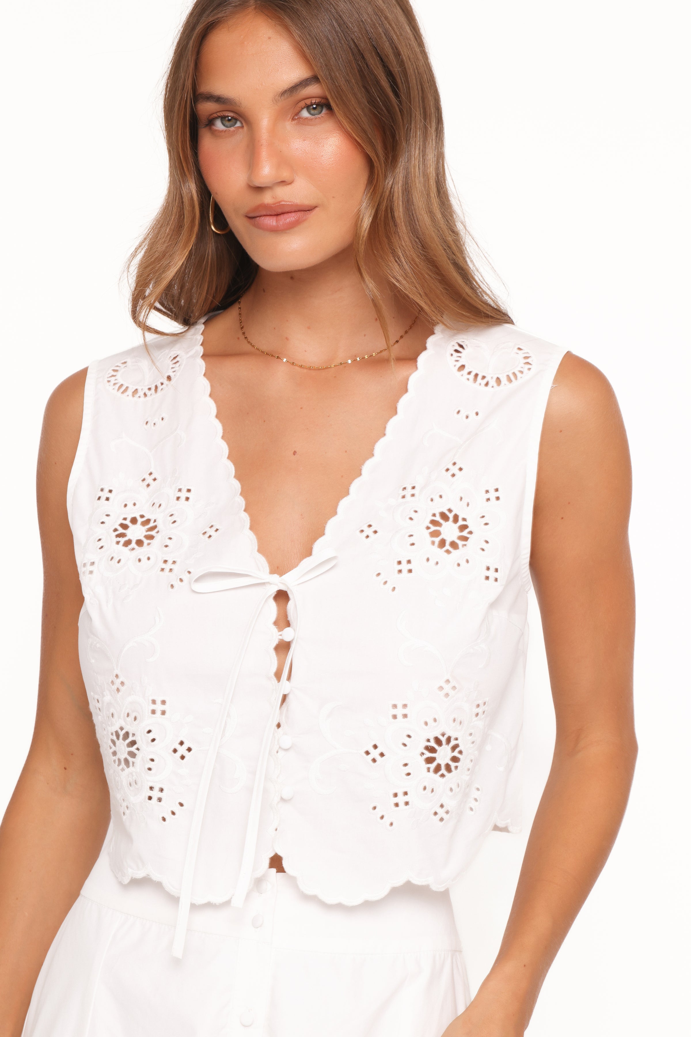 TOPS Kye Top - White Broderie