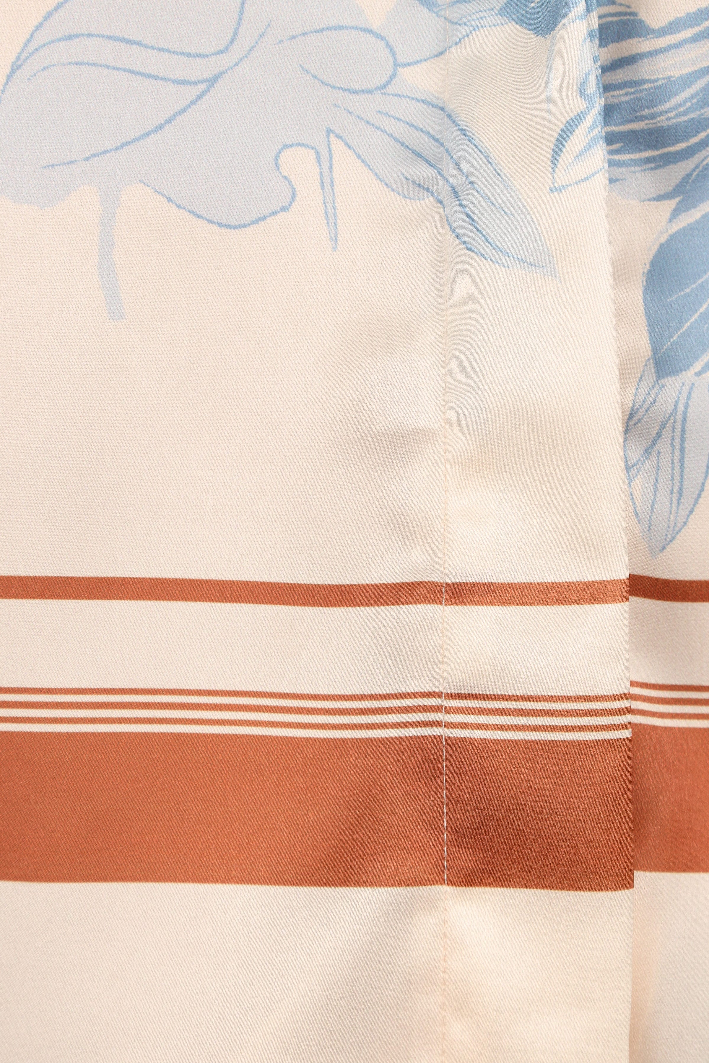 TOPS Lara Shirt - Pale Blue Print