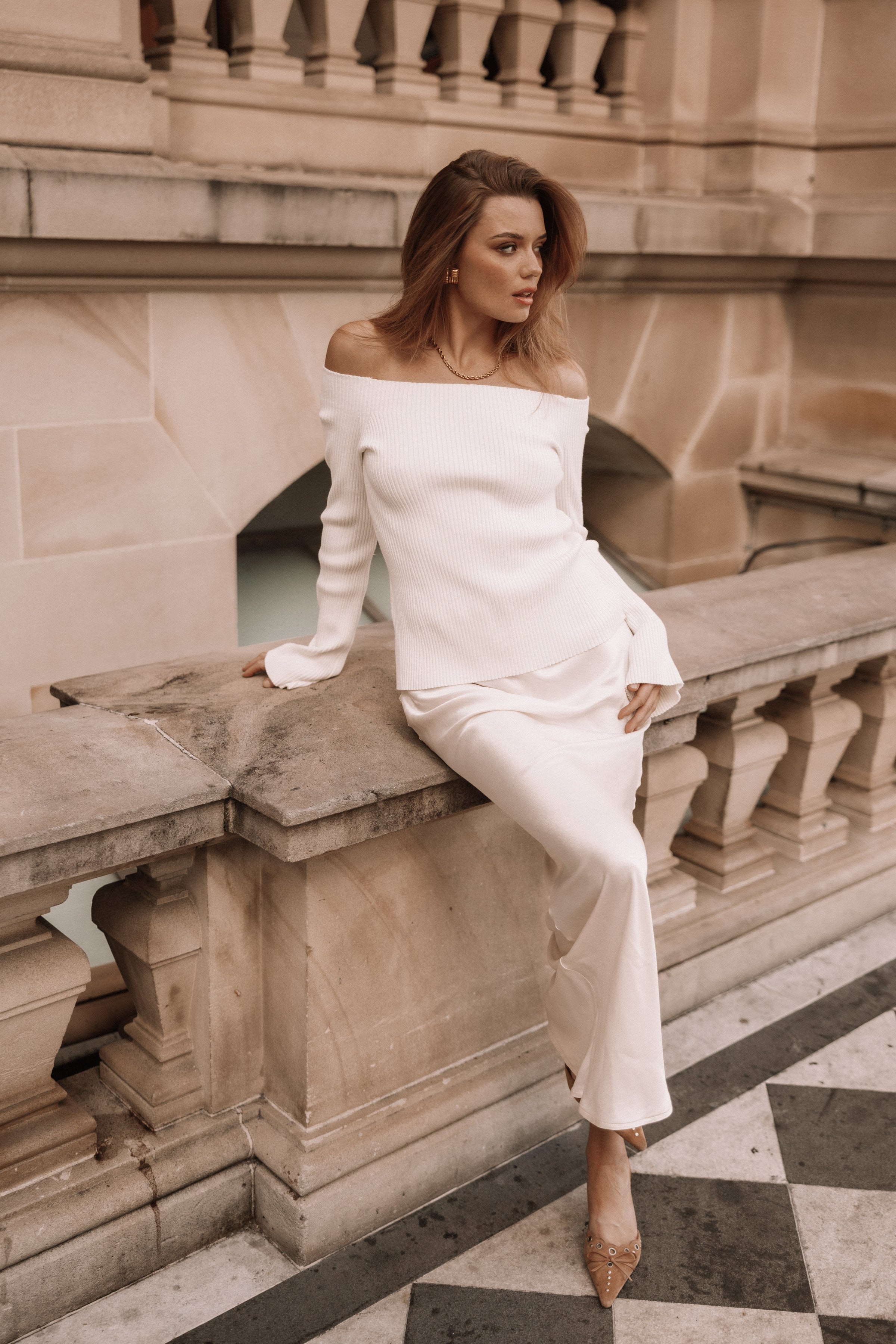 TOPS @Micayla Top - White (Hold for Winter Essentials)