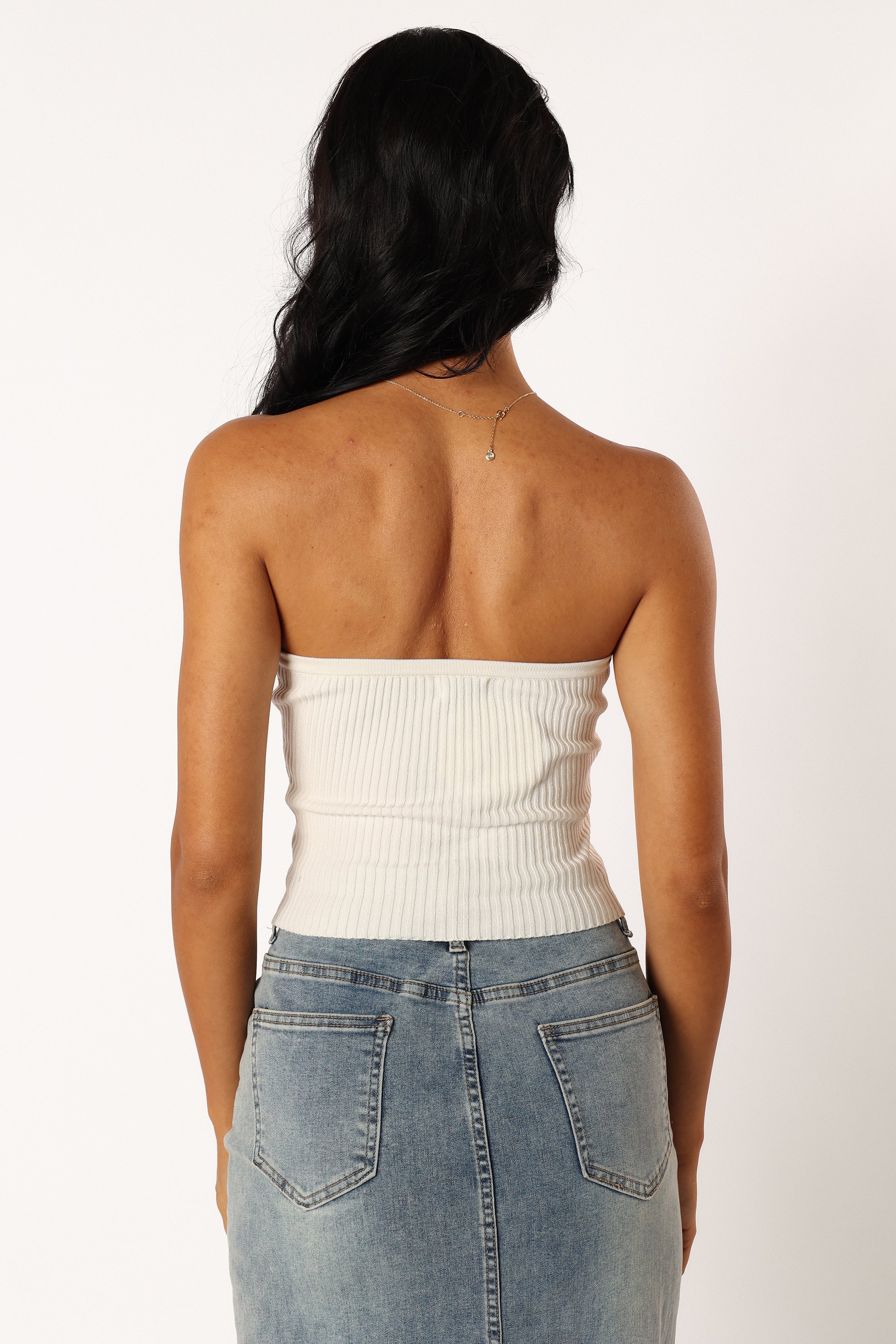 TOPS @Pari Strapless Knit Top - White