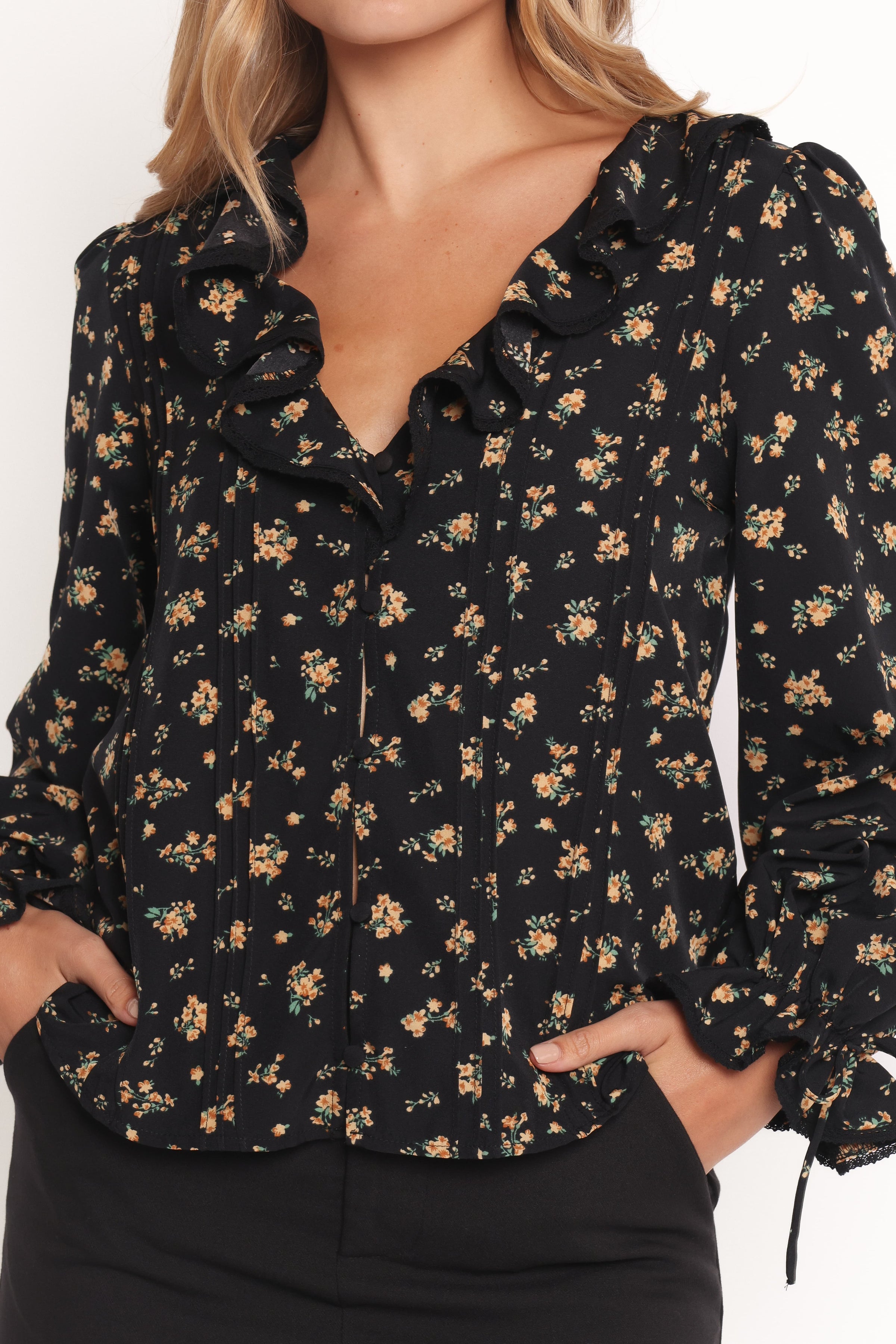 TOPS Polli Top - Black Floral