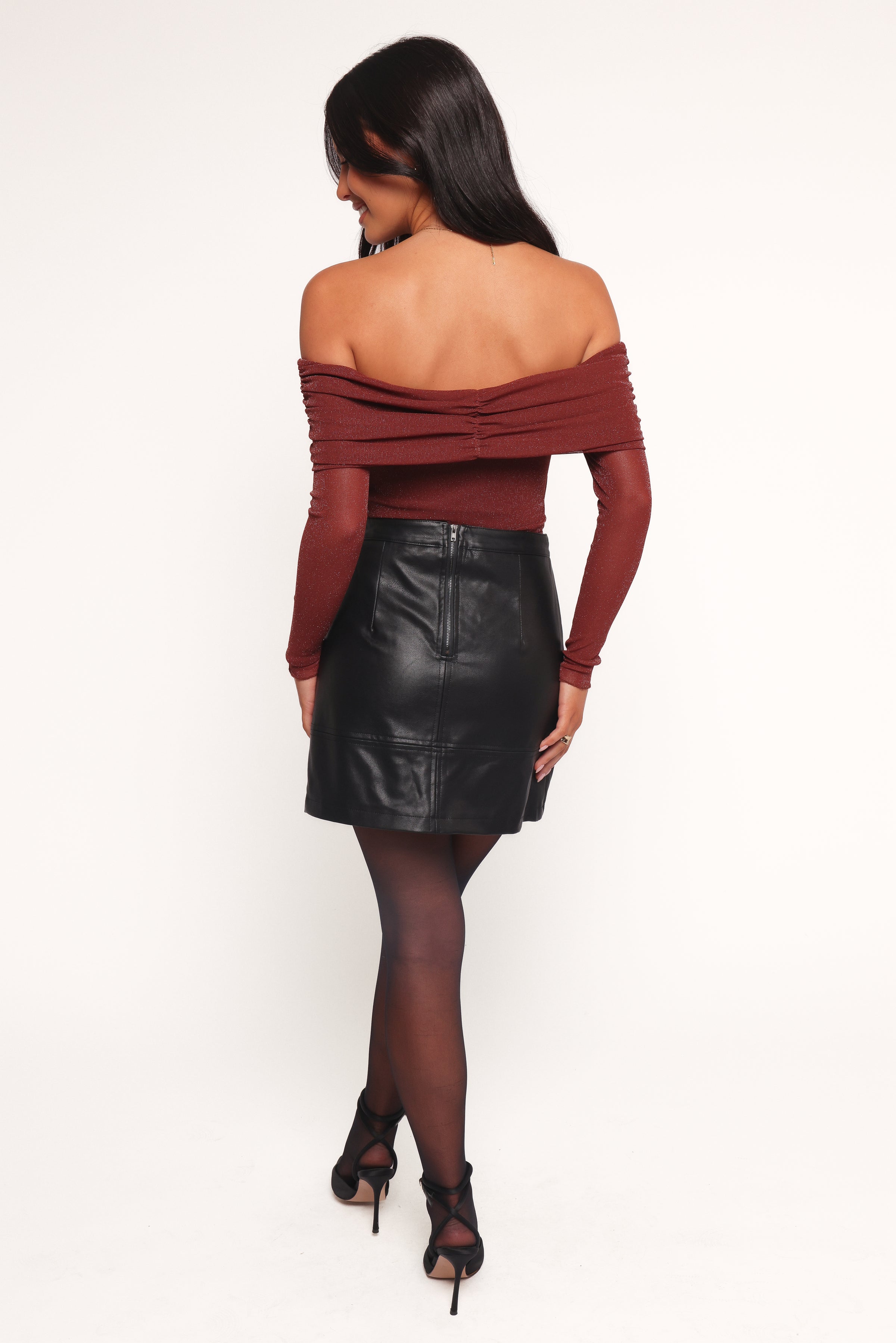 TOPS Raya Off Shoulder Top - Merlot