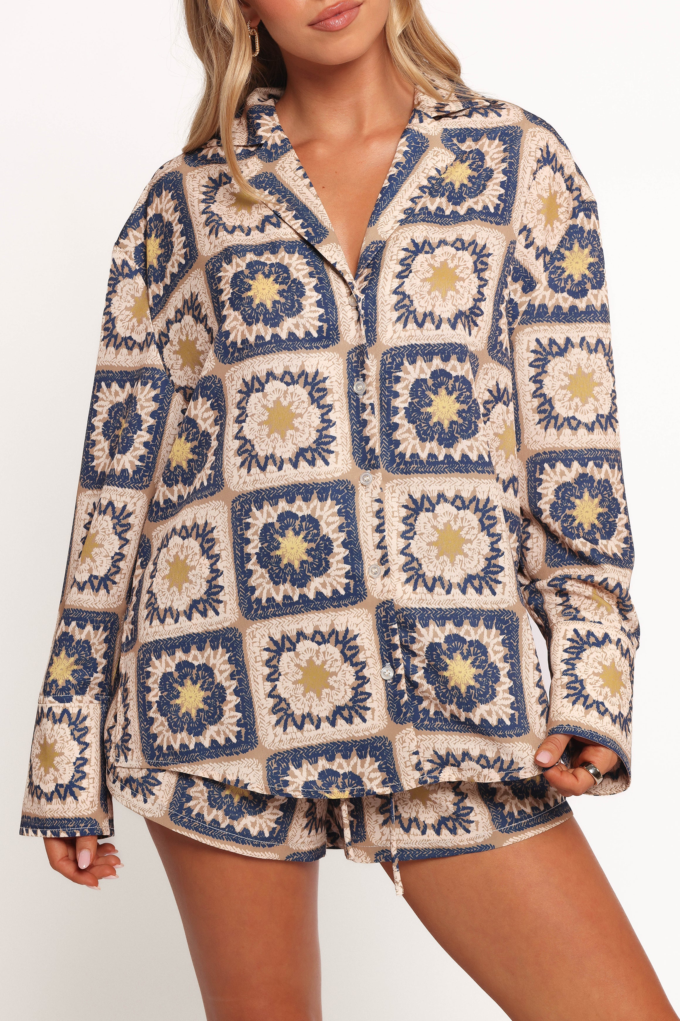 TOPS Rowena Shirt - Rowena Print